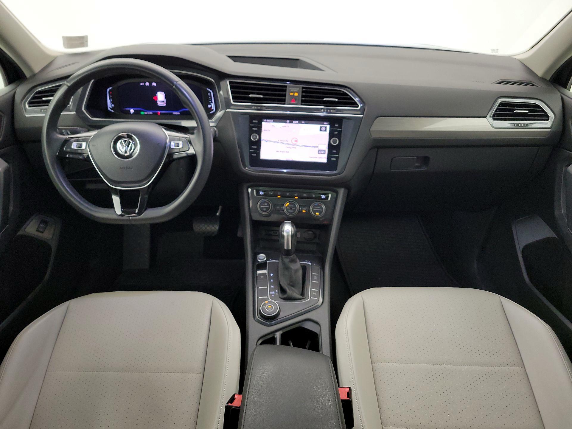 Thumbnail: 2020 Volkswagen Tiguan - 9