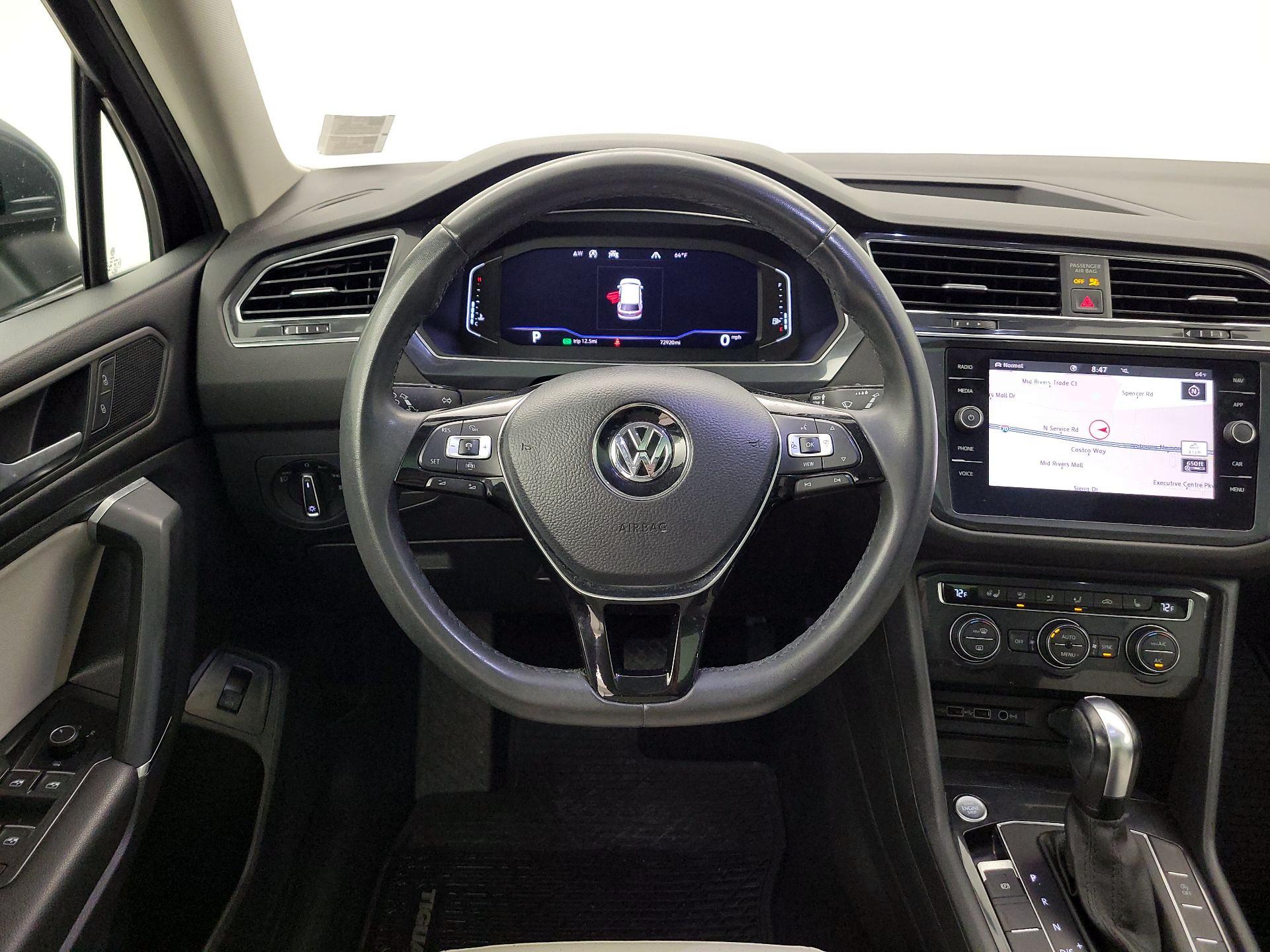 Thumbnail: 2020 Volkswagen Tiguan - 10