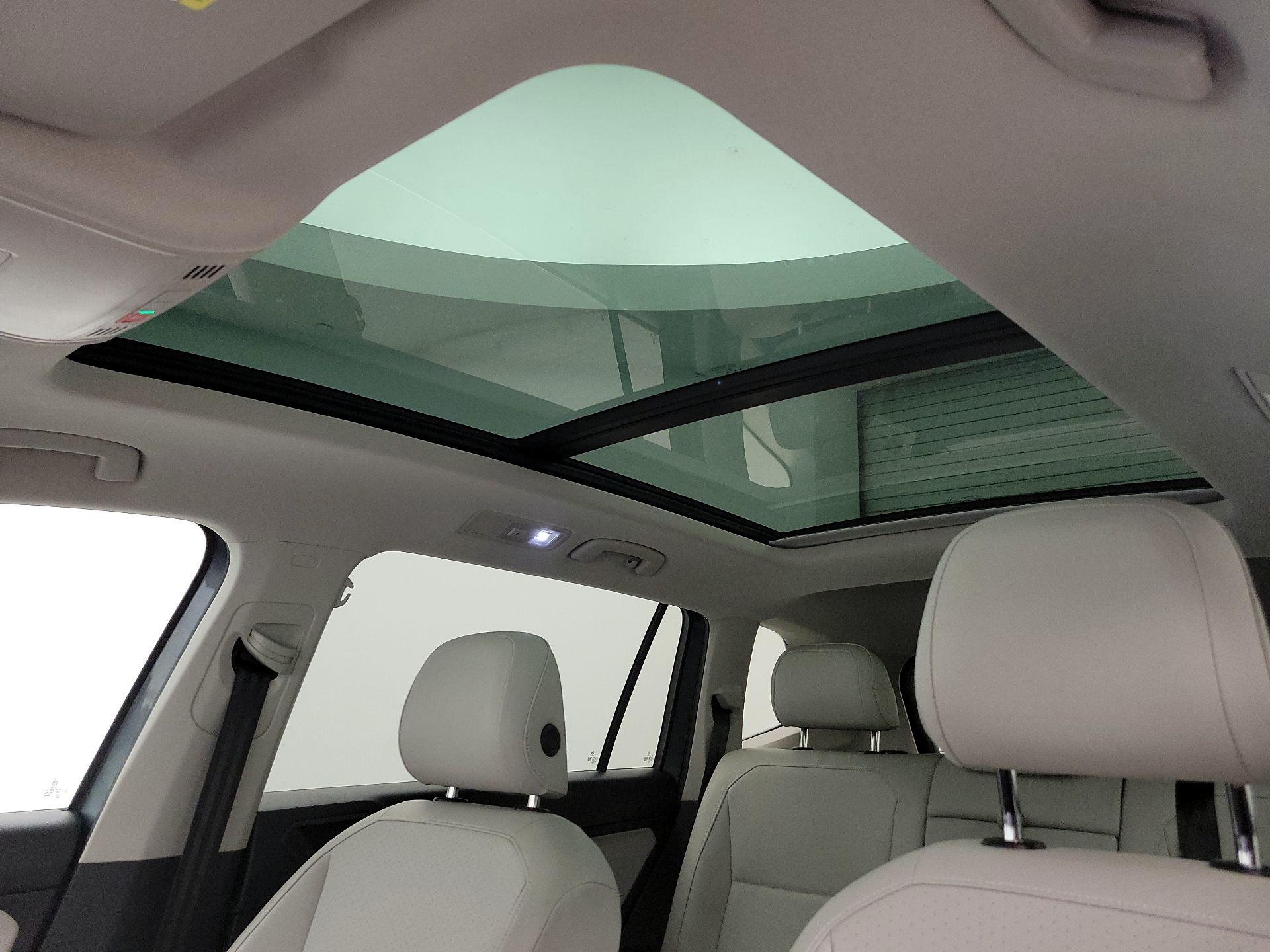 Thumbnail: 2020 Volkswagen Tiguan - 20