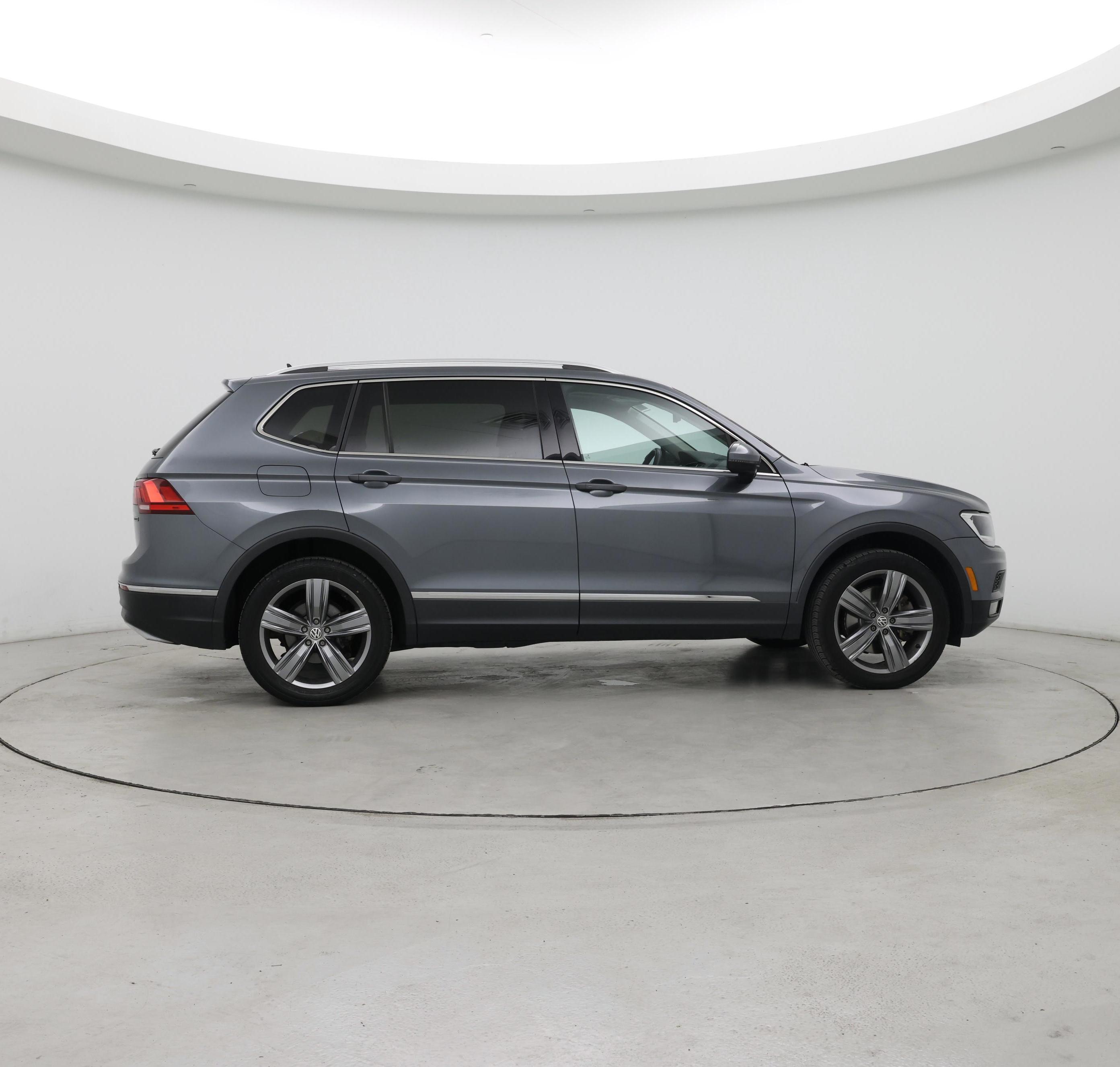 Thumbnail: 2020 Volkswagen Tiguan - 7