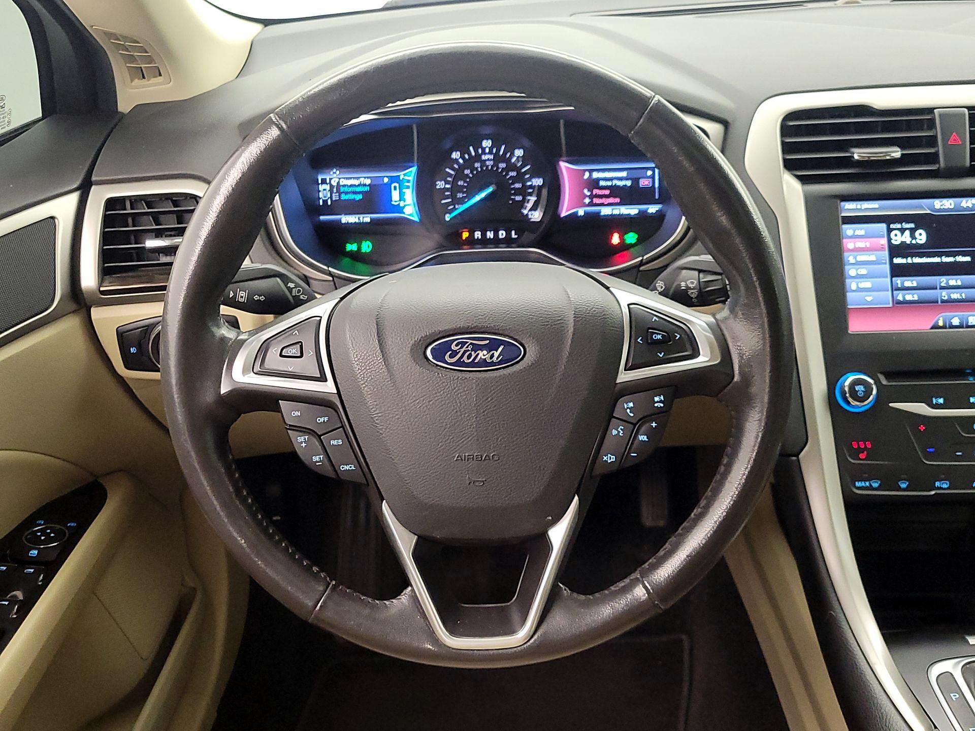 Thumbnail: 2015 Ford Fusion - 10