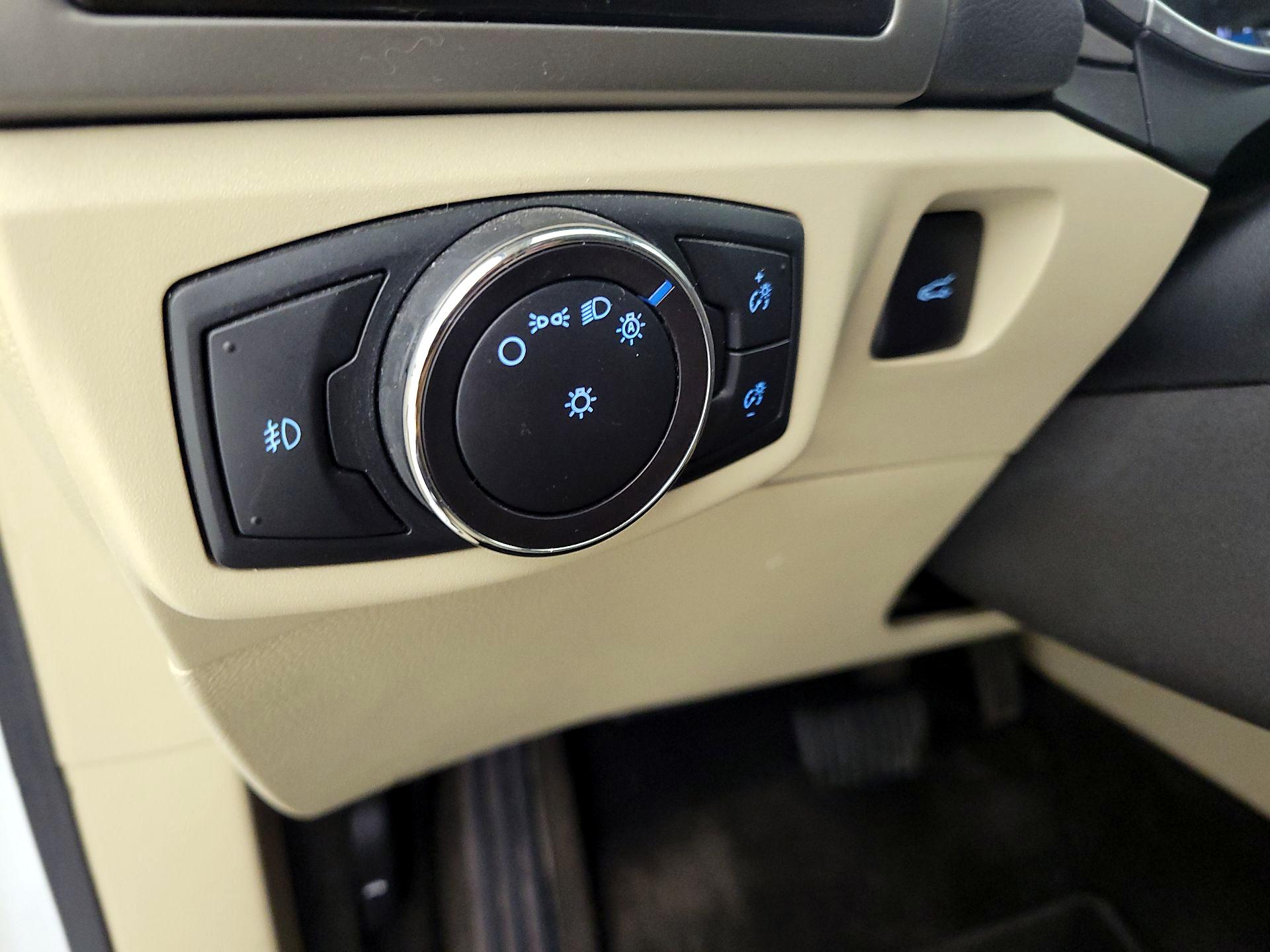 Thumbnail: 2015 Ford Fusion - 13