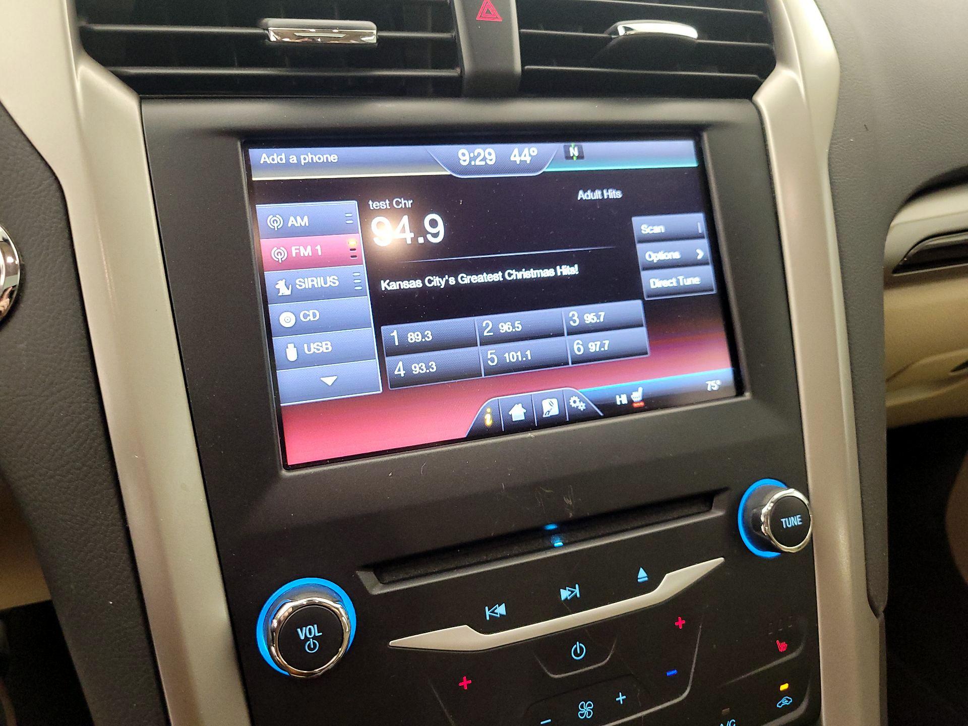 Thumbnail: 2015 Ford Fusion - 15