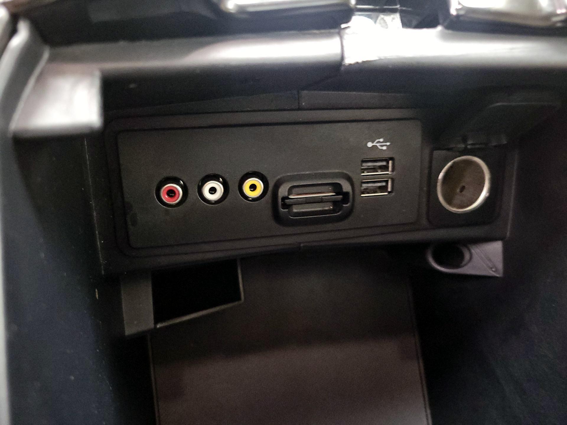 Thumbnail: 2015 Ford Fusion - 18