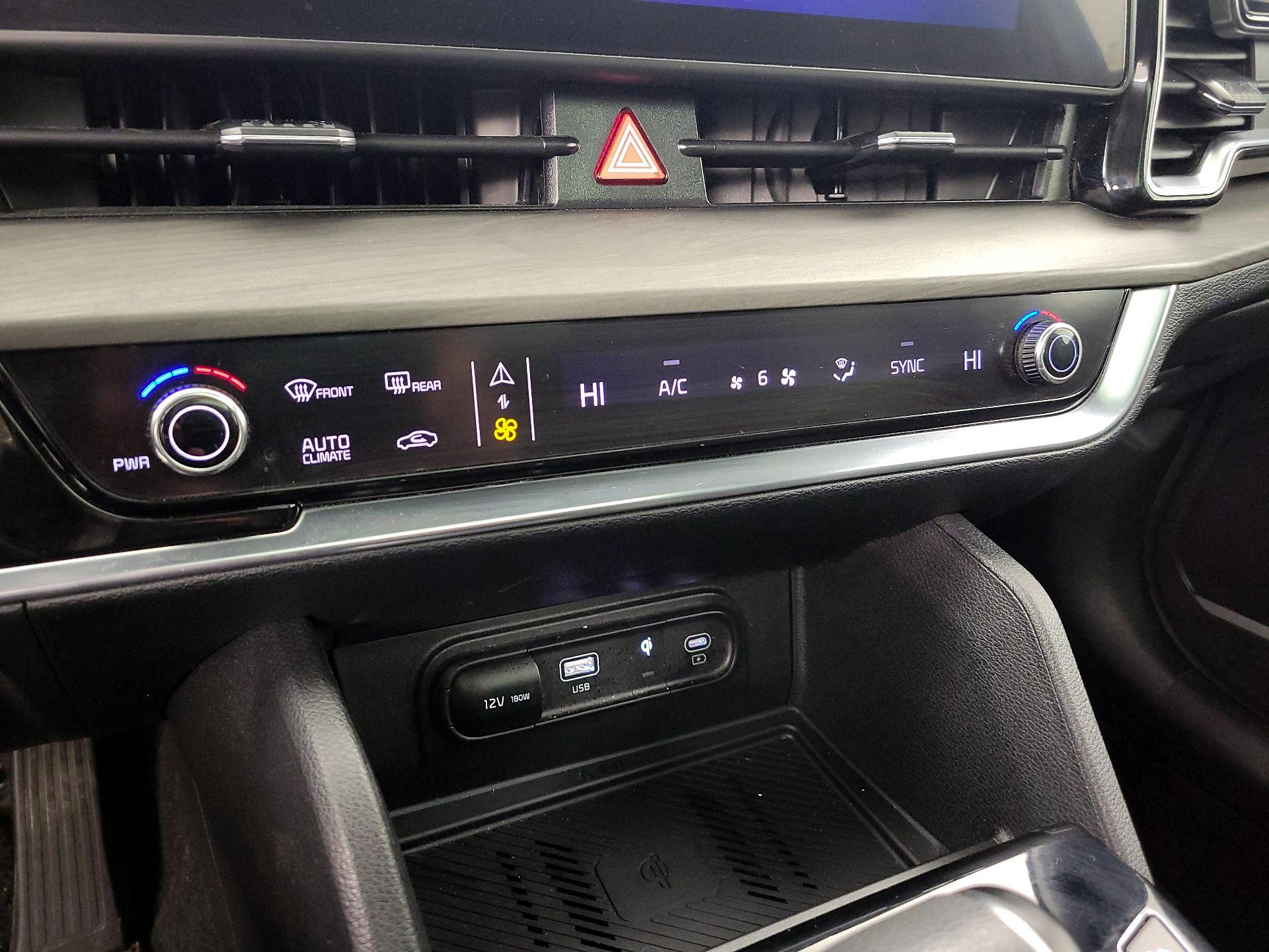 Thumbnail: 2024 Kia Sportage - 16