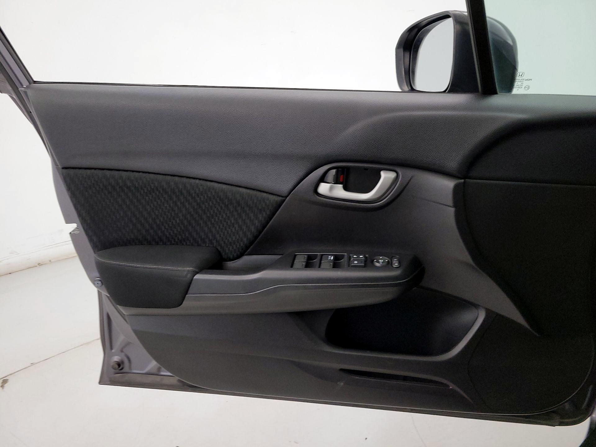 Thumbnail: 2015 Honda Civic - 12