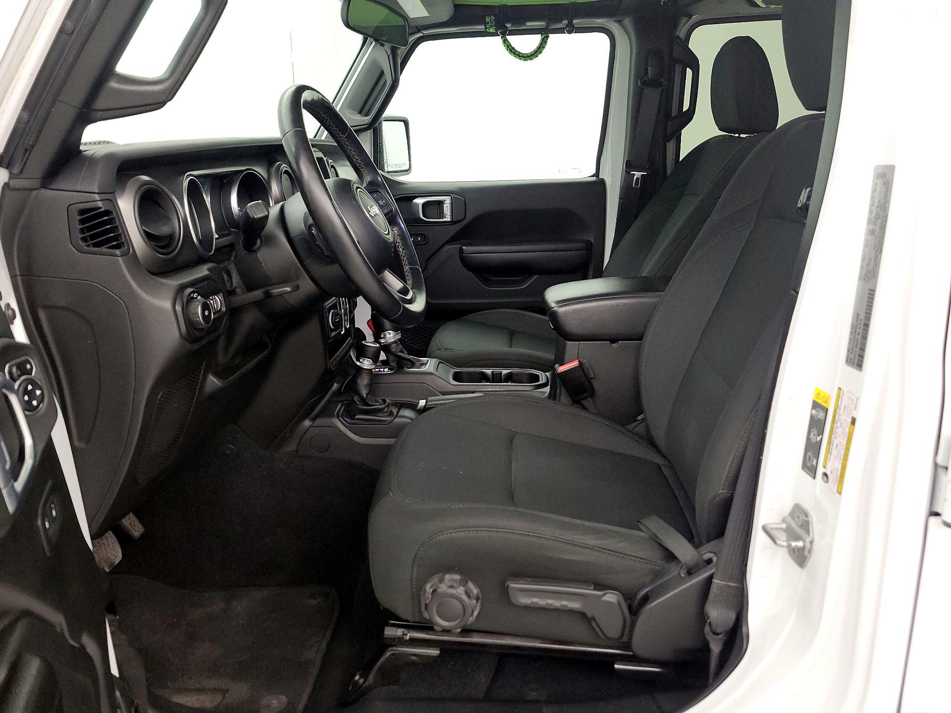 Thumbnail: 2021 Jeep Wrangler - 11