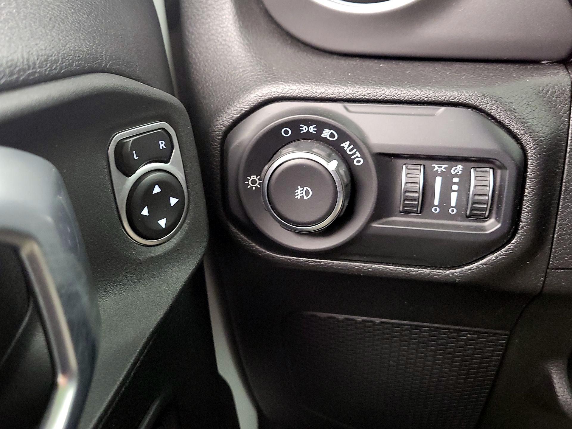 Thumbnail: 2021 Jeep Wrangler - 13