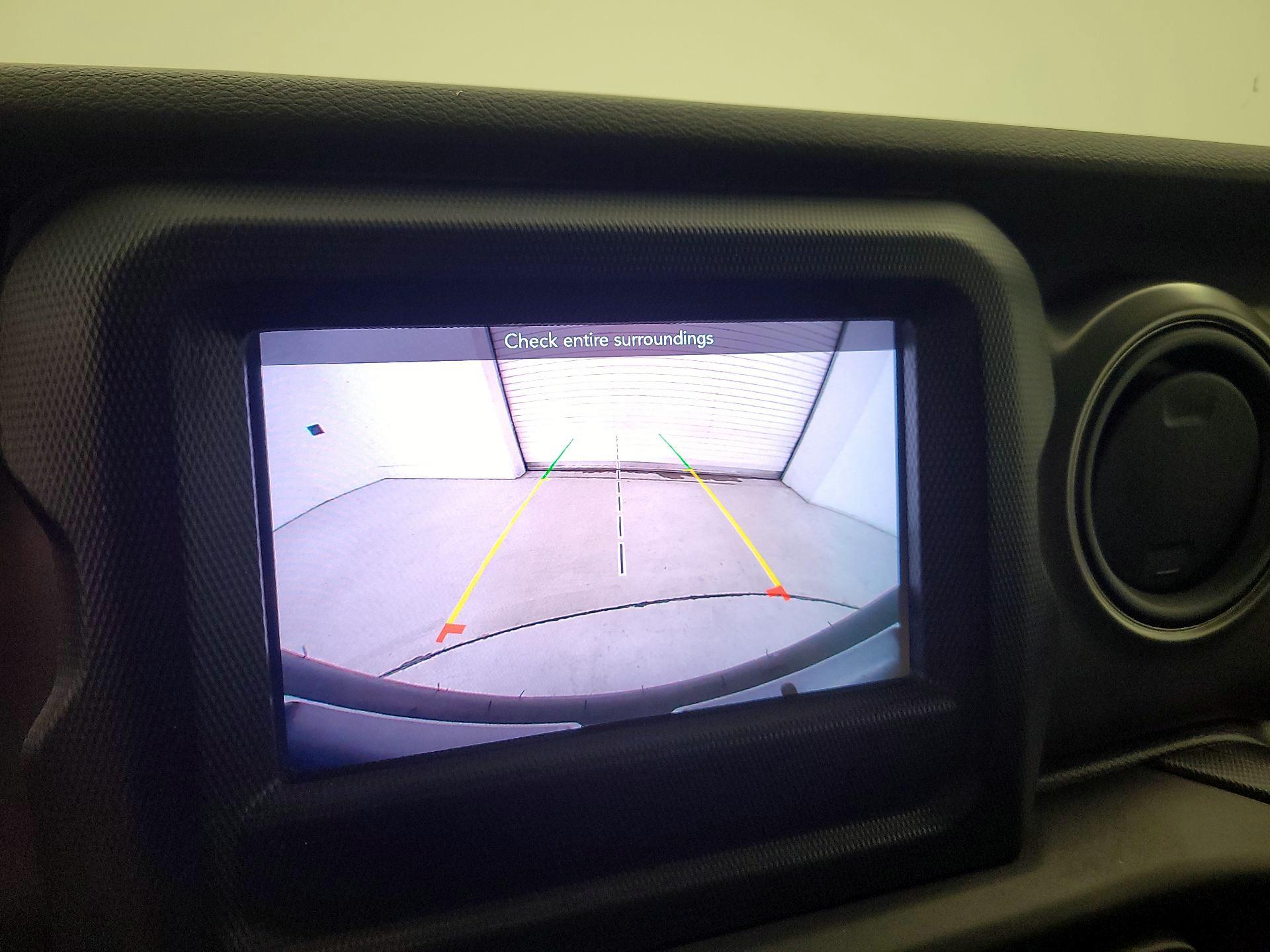 Thumbnail: 2021 Jeep Wrangler - 14