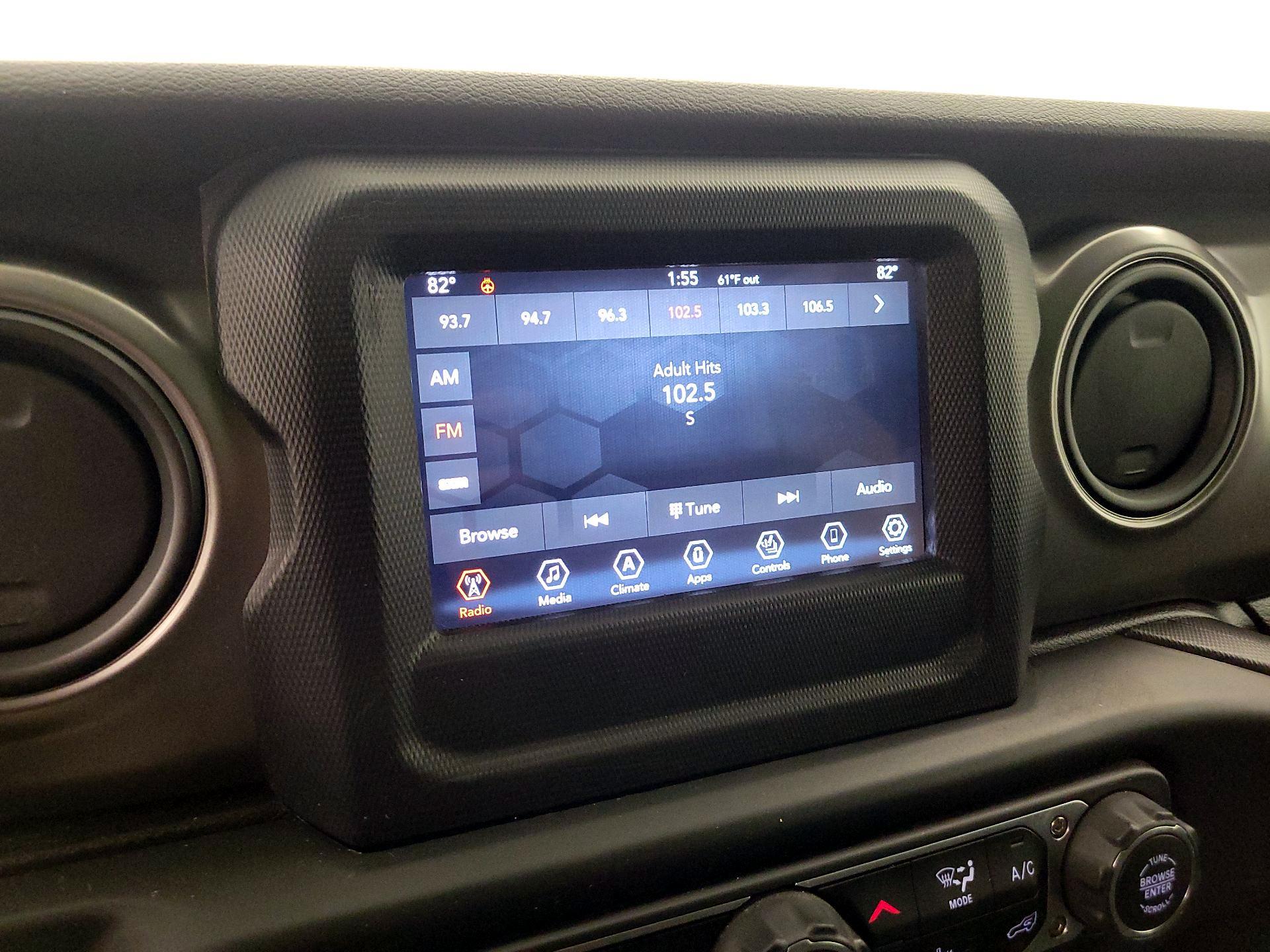 Thumbnail: 2021 Jeep Wrangler - 15