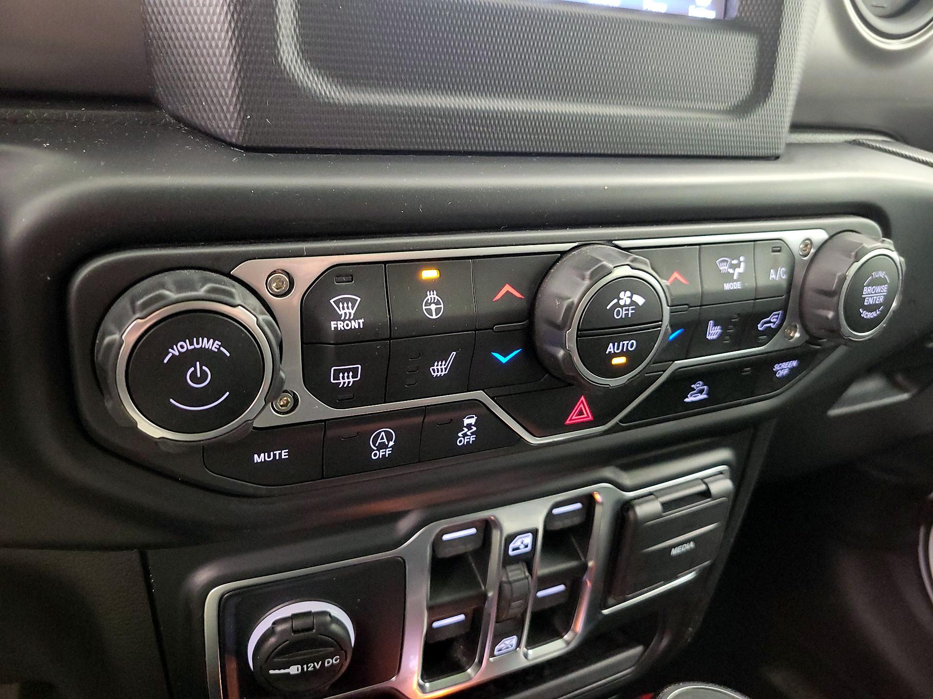 Thumbnail: 2021 Jeep Wrangler - 16