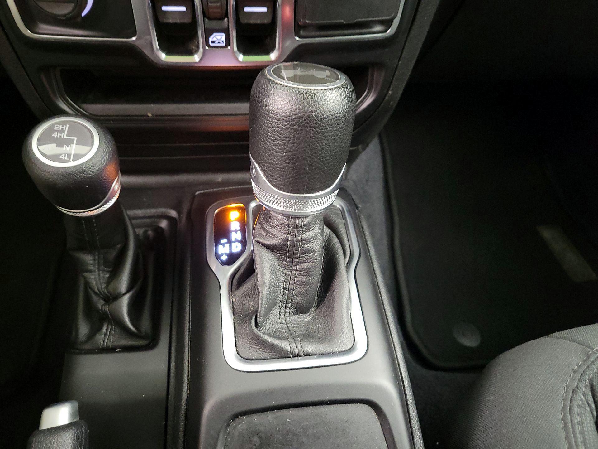 Thumbnail: 2021 Jeep Wrangler - 17