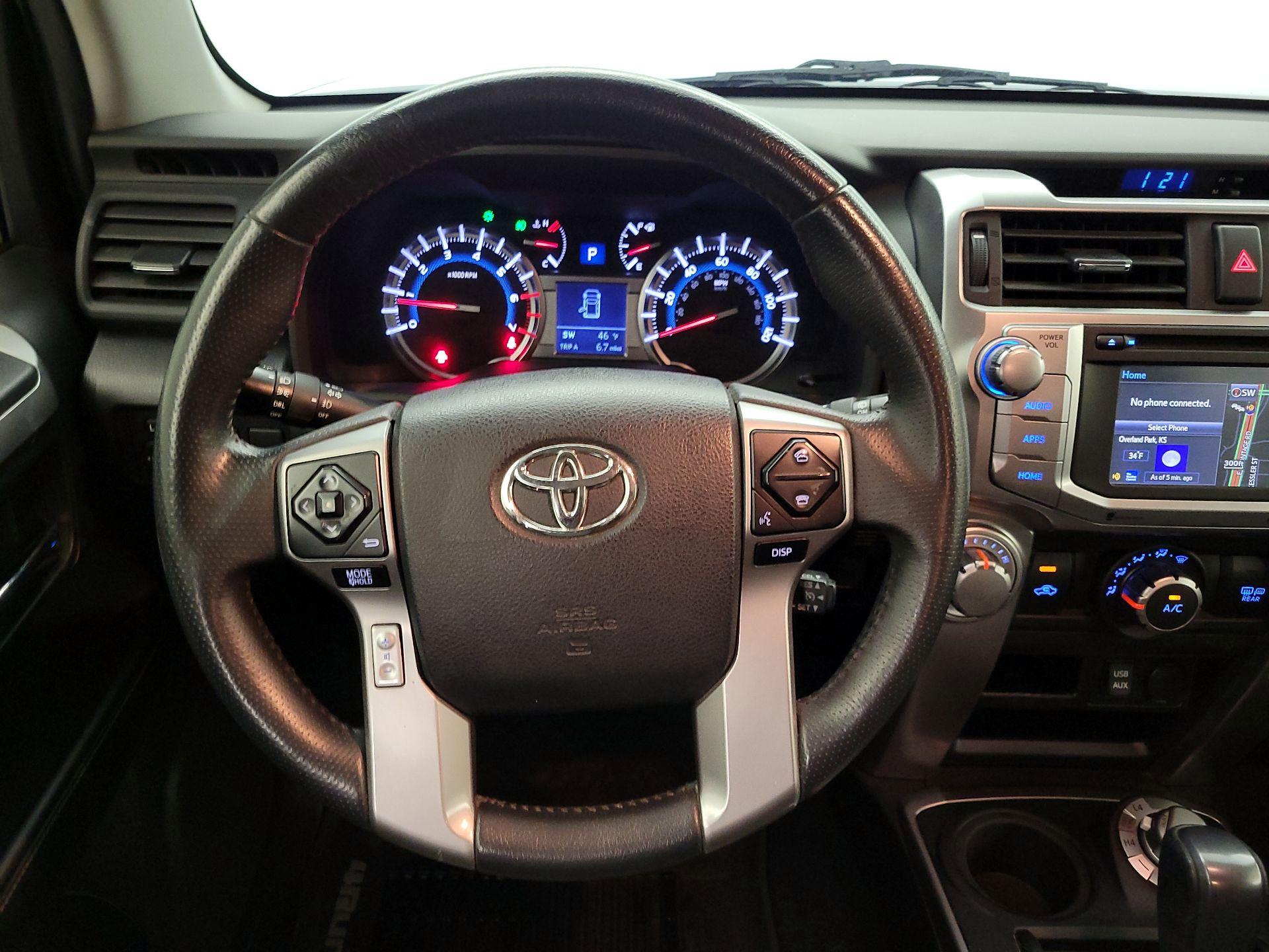 Thumbnail: 2019 Toyota 4Runner - 10