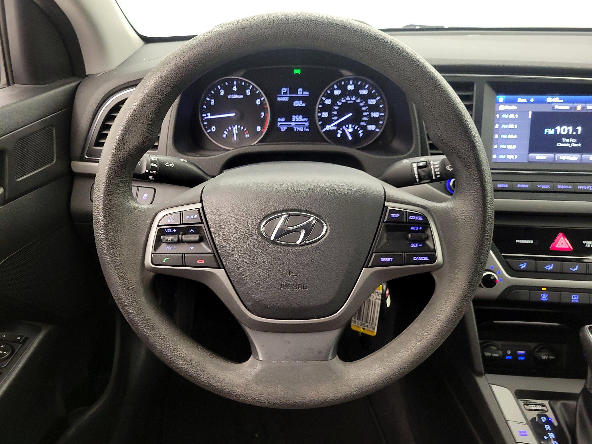 Thumbnail: 2018 Hyundai Elantra - 10