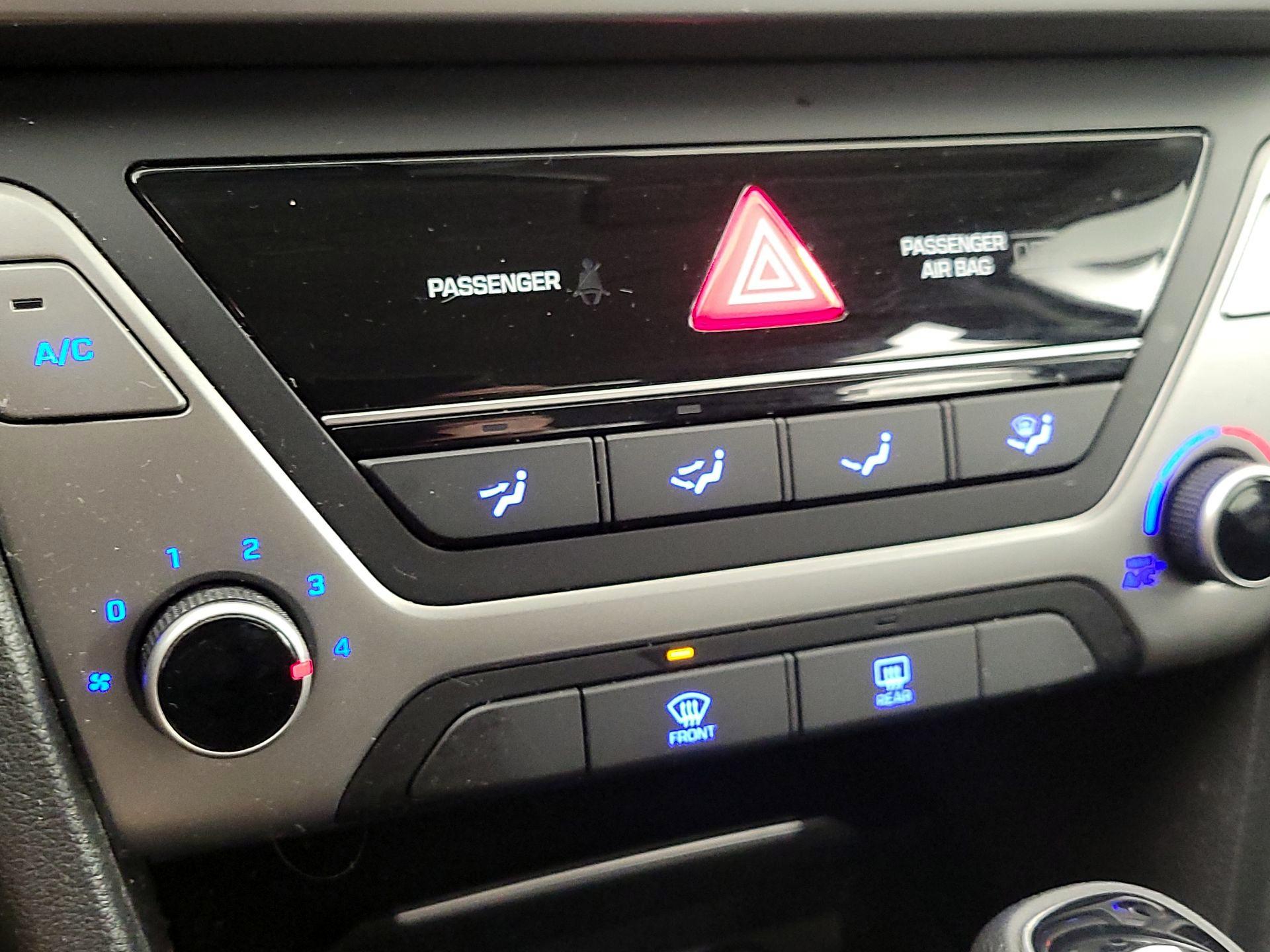 Thumbnail: 2018 Hyundai Elantra - 16