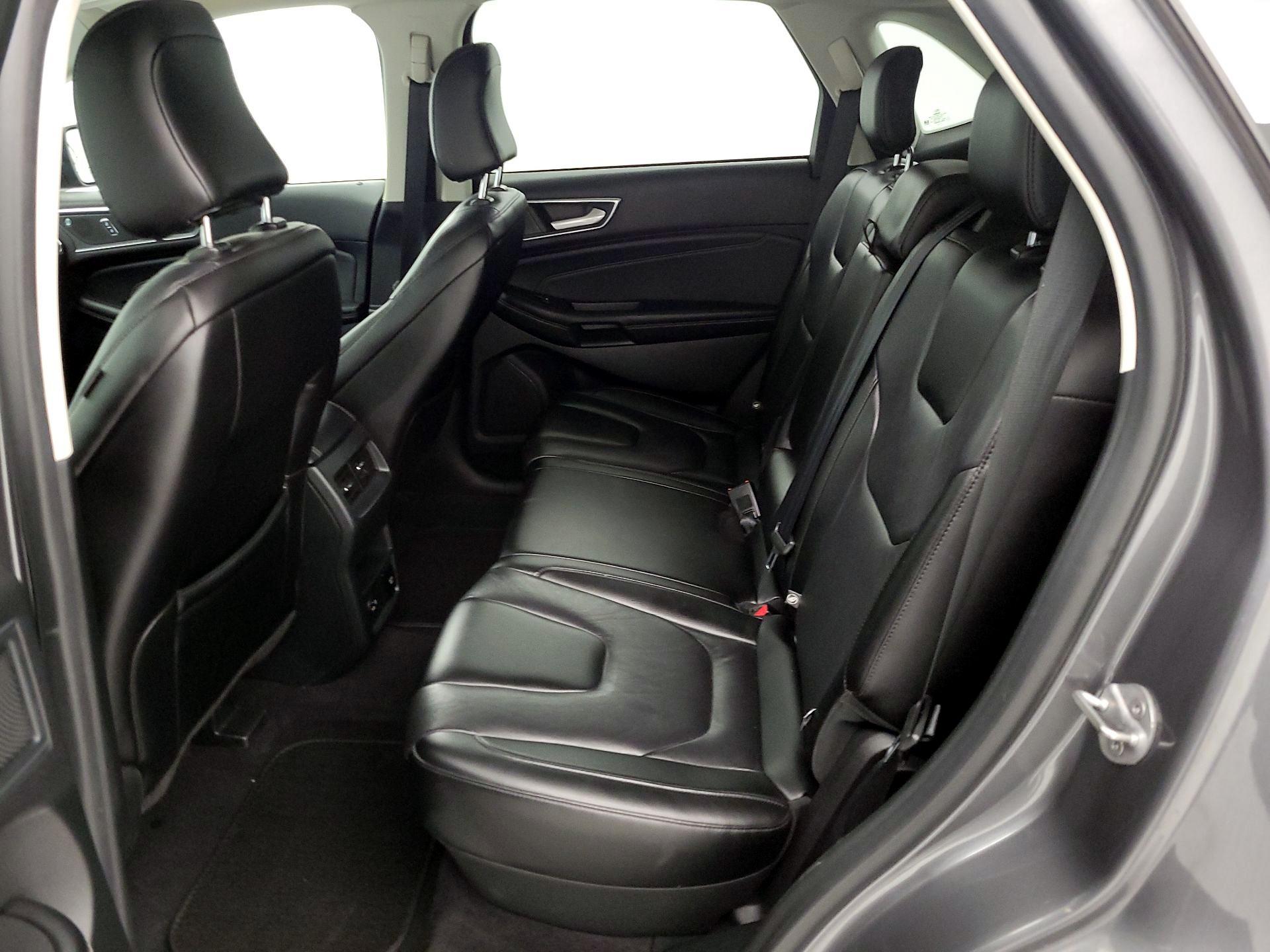 Thumbnail: 2022 Ford Edge - 19