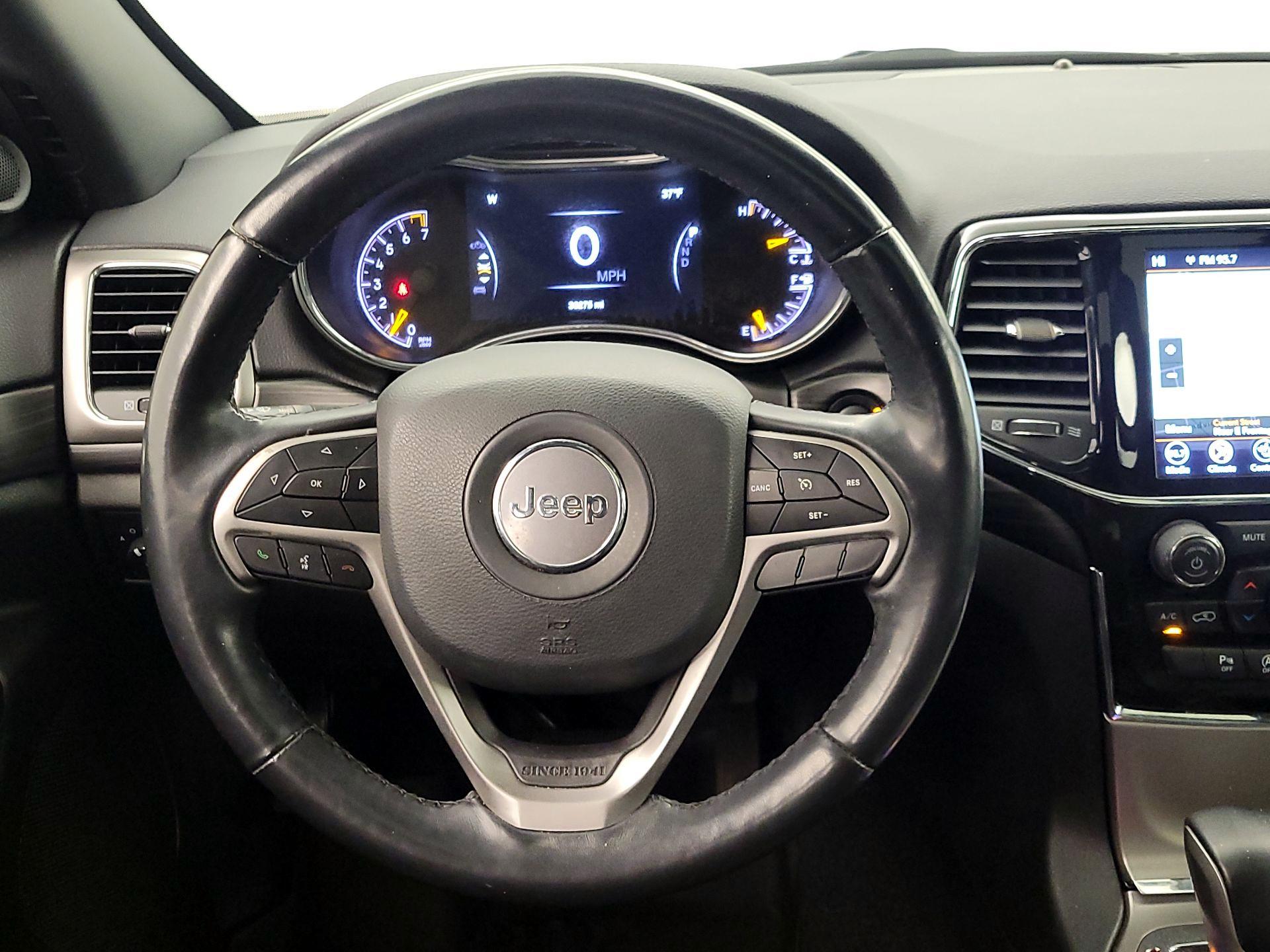 Thumbnail: 2022 Jeep Grand Cherokee - 10