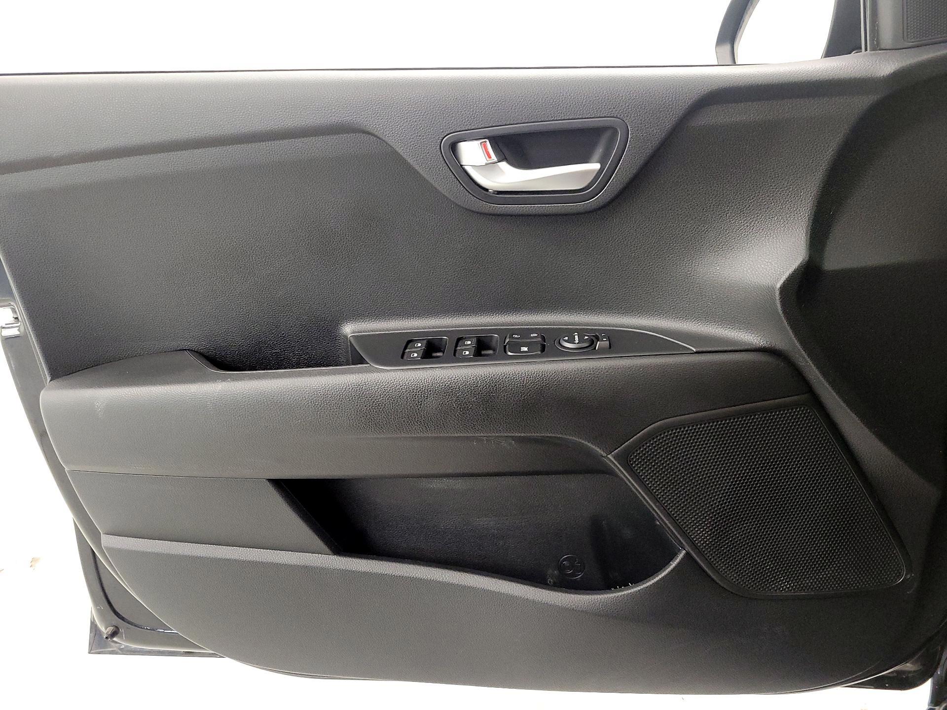 Thumbnail: 2023 Kia Rio - 12