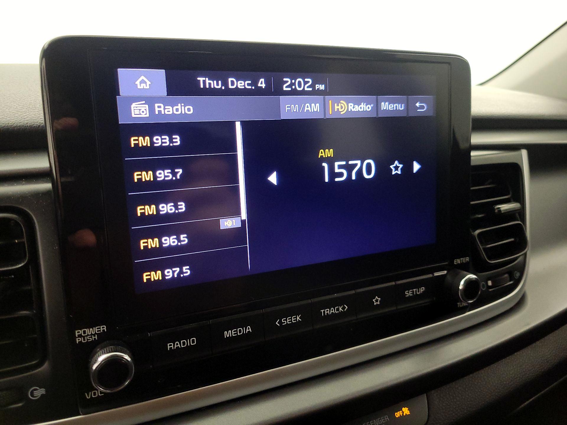 Thumbnail: 2023 Kia Rio - 15