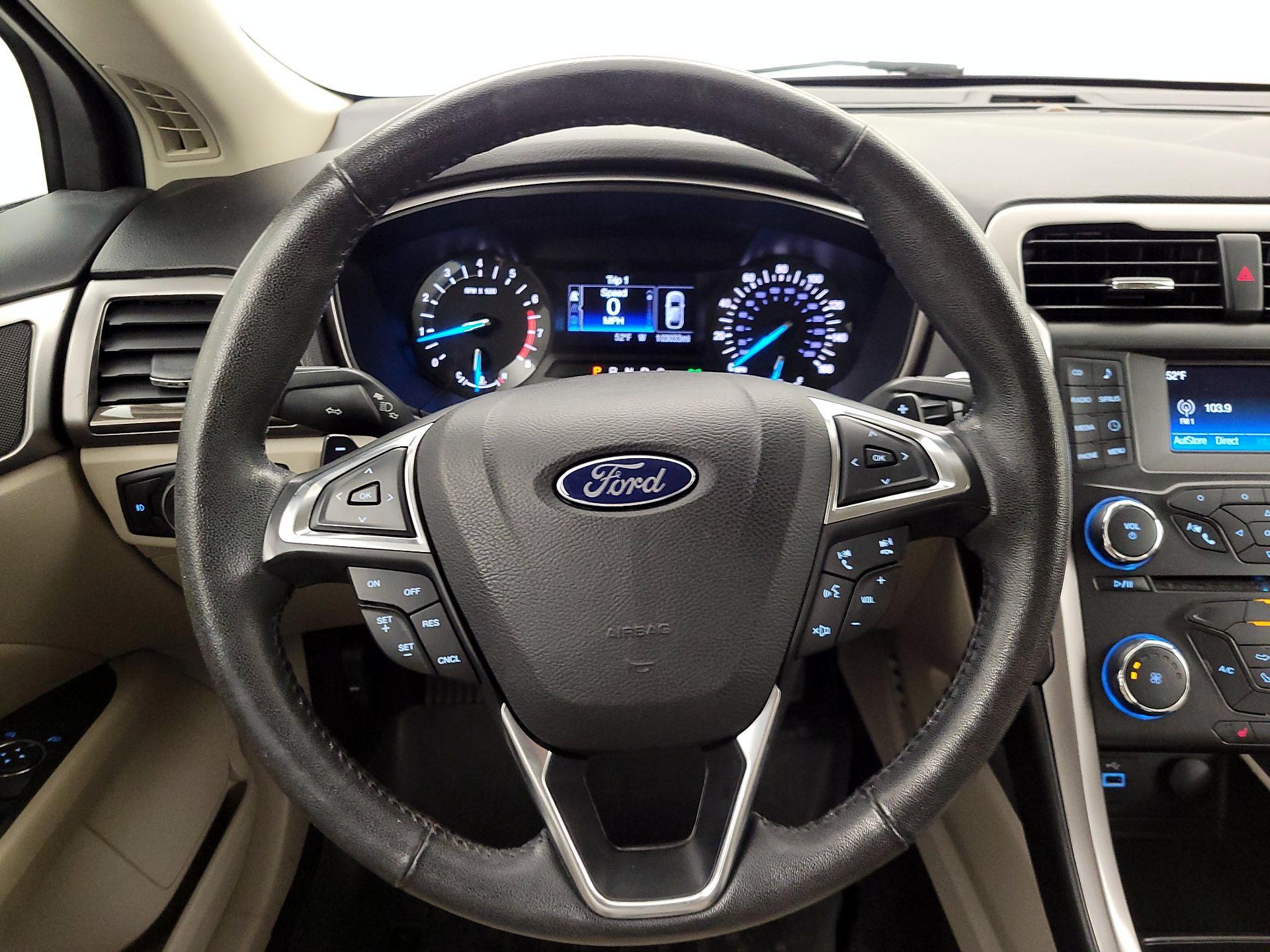 Thumbnail: 2017 Ford Fusion - 10