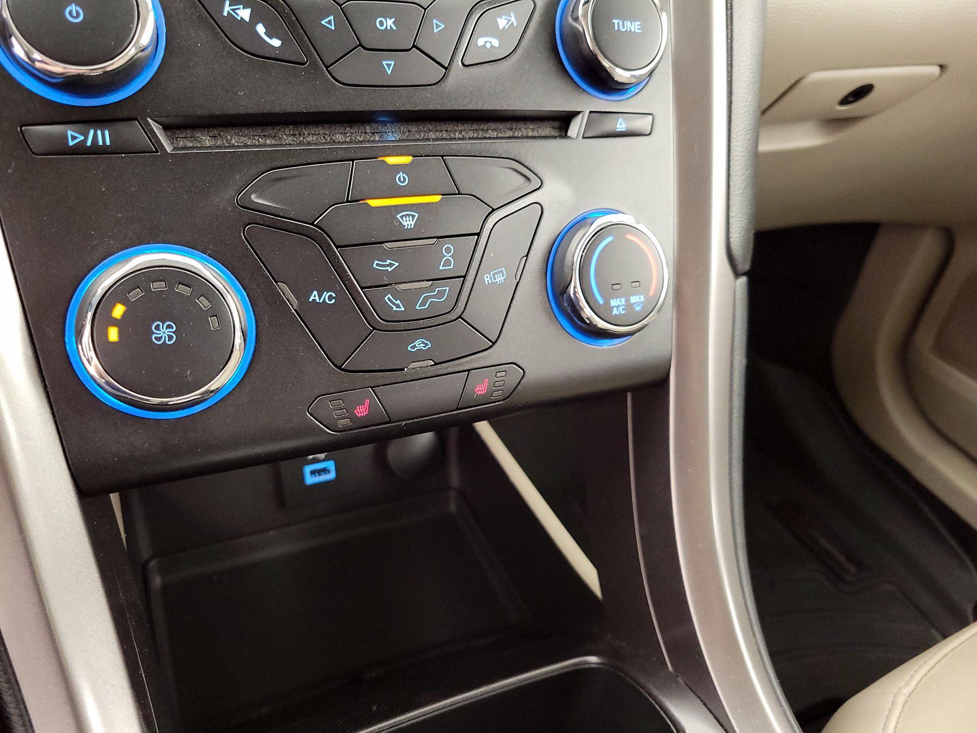 Thumbnail: 2017 Ford Fusion - 16