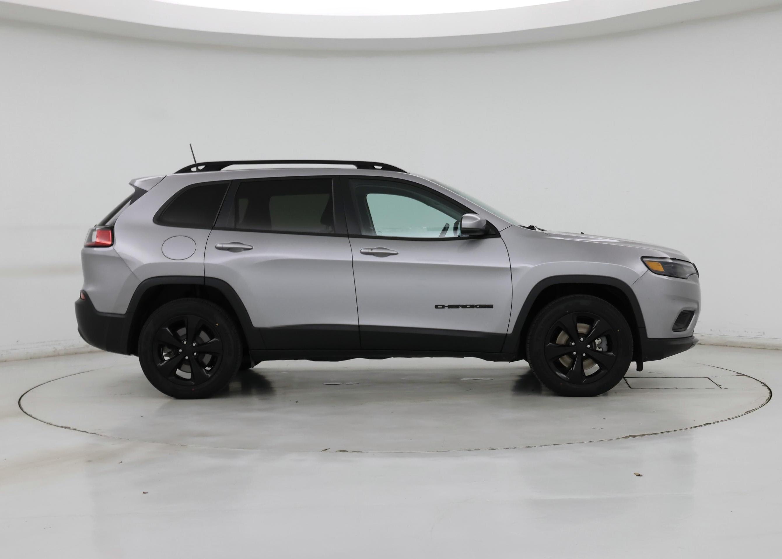 Thumbnail: 2019 Jeep Cherokee - 7
