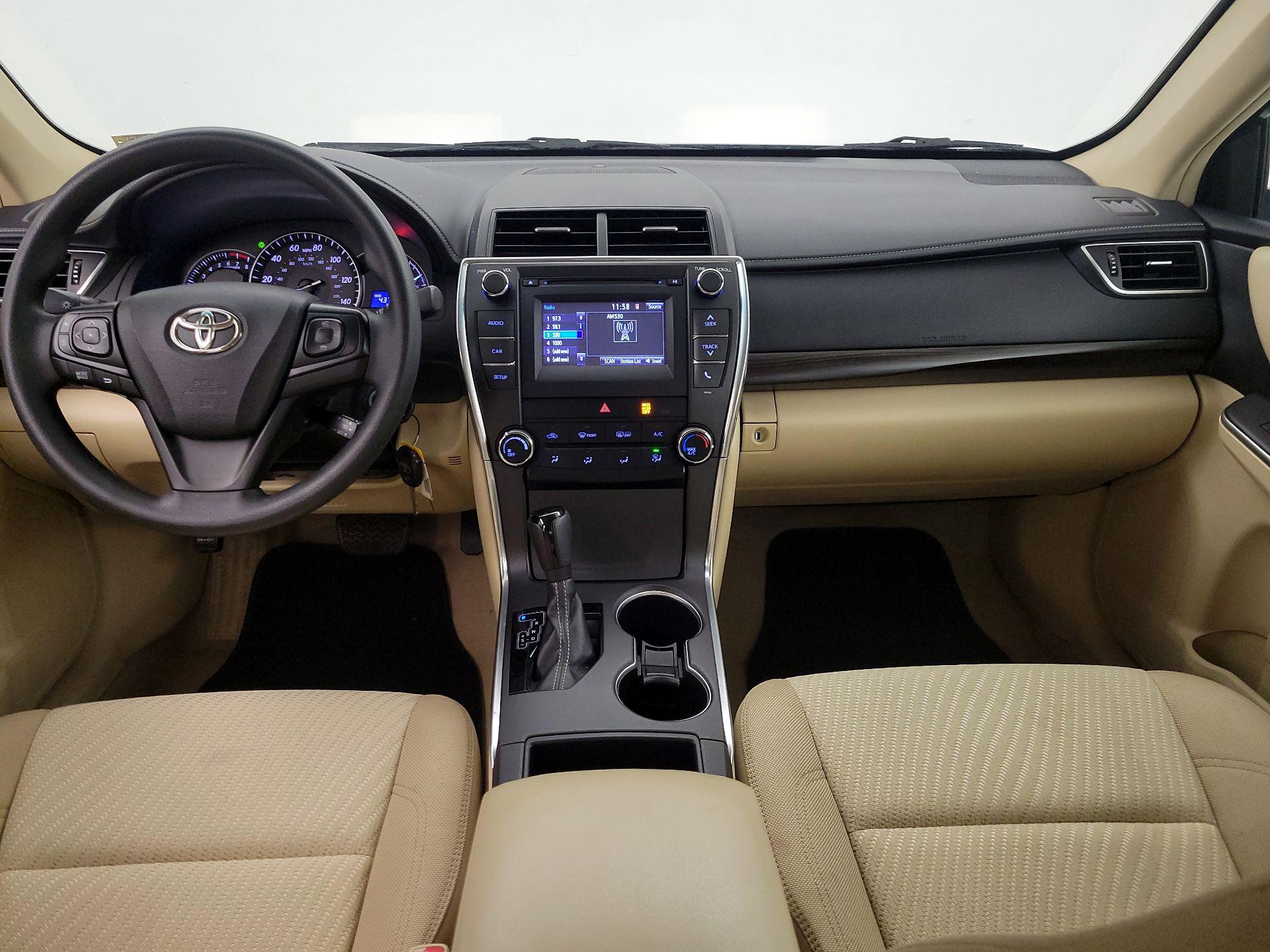 Thumbnail: 2015 Toyota Camry - 9