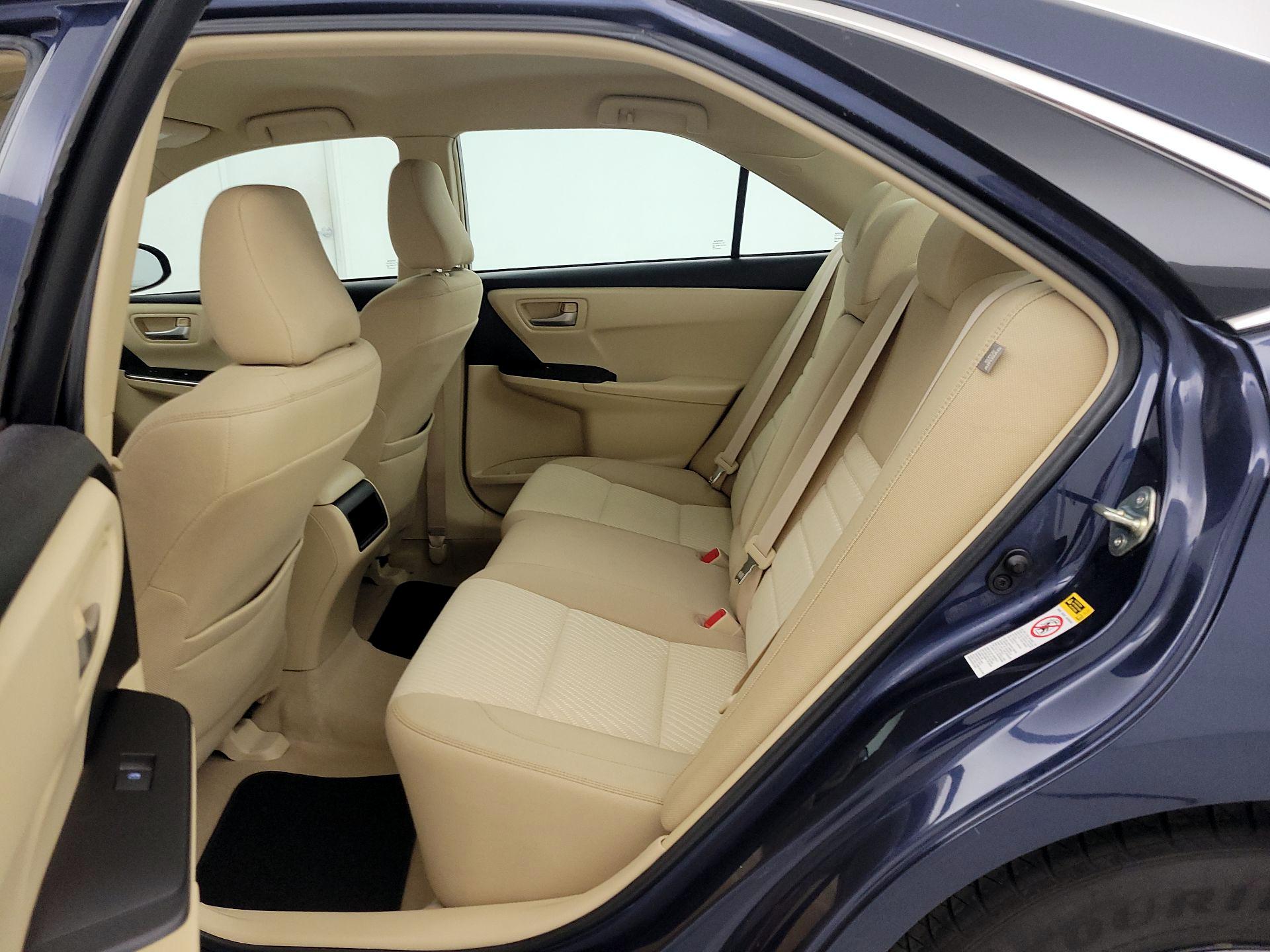 Thumbnail: 2015 Toyota Camry - 19