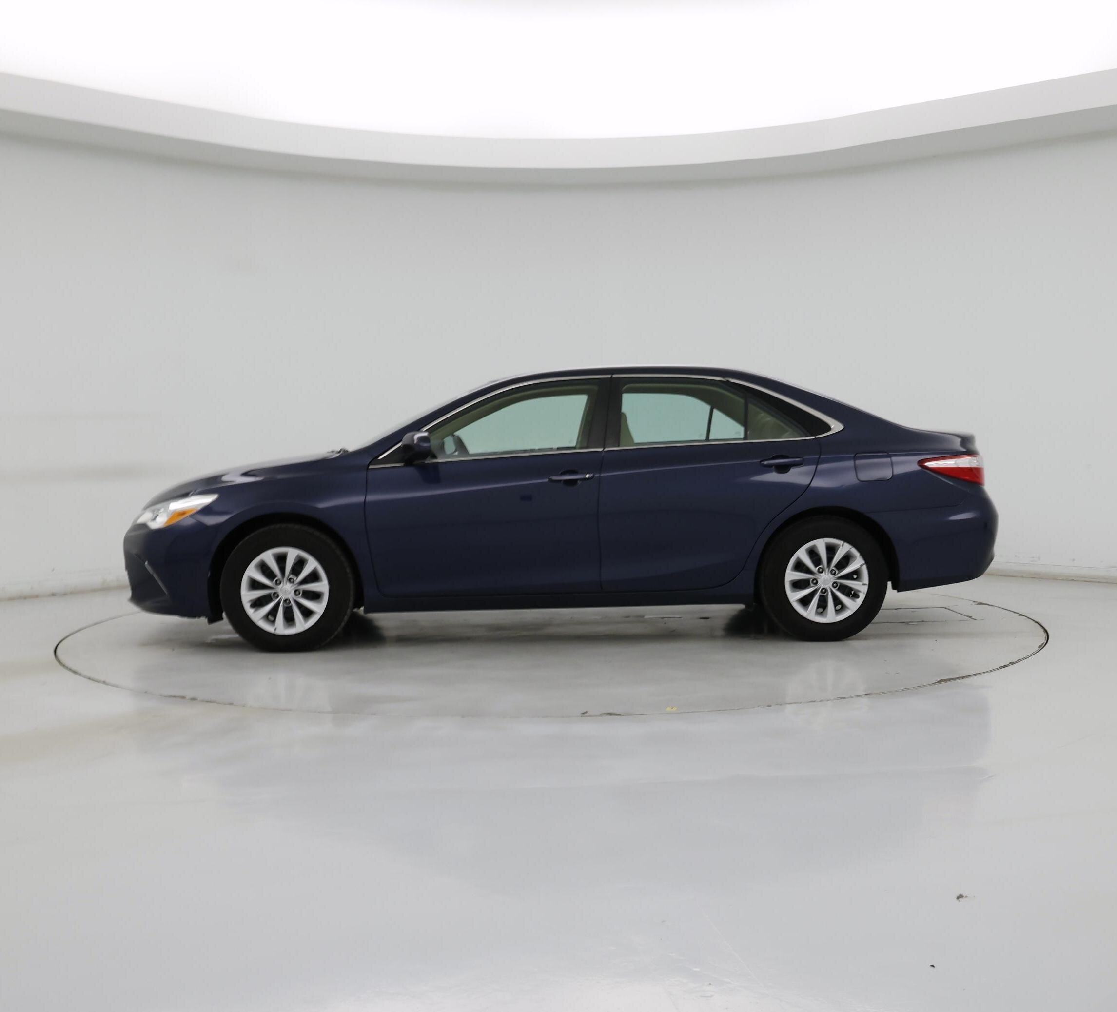 Thumbnail: 2015 Toyota Camry - 3