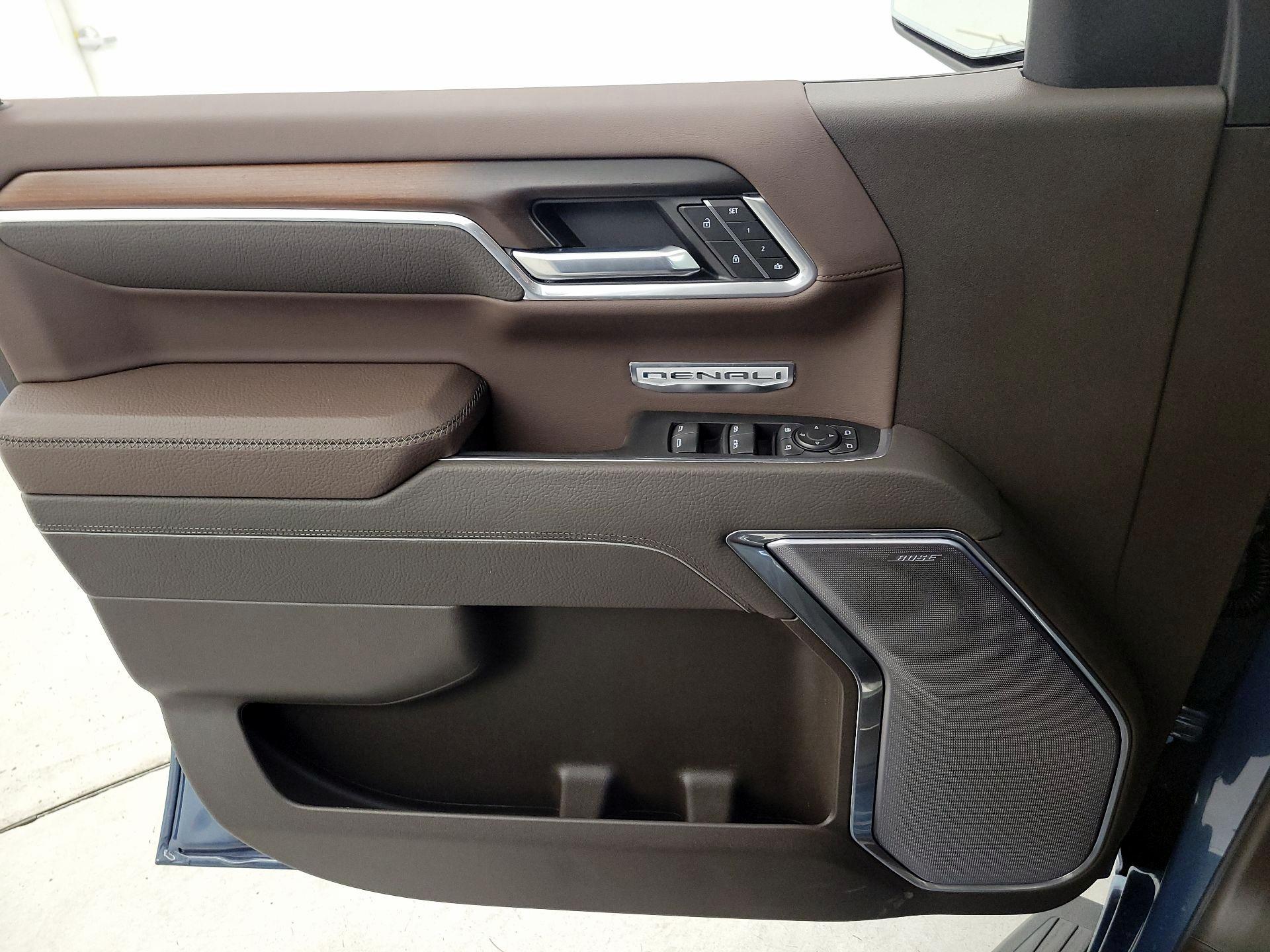 Thumbnail: 2025 GMC Sierra 1500 - 12