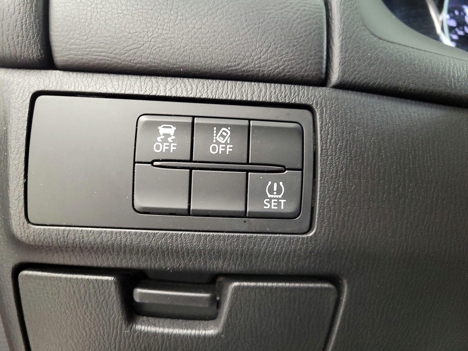 Thumbnail: 2017 Mazda Mazda6 - 13