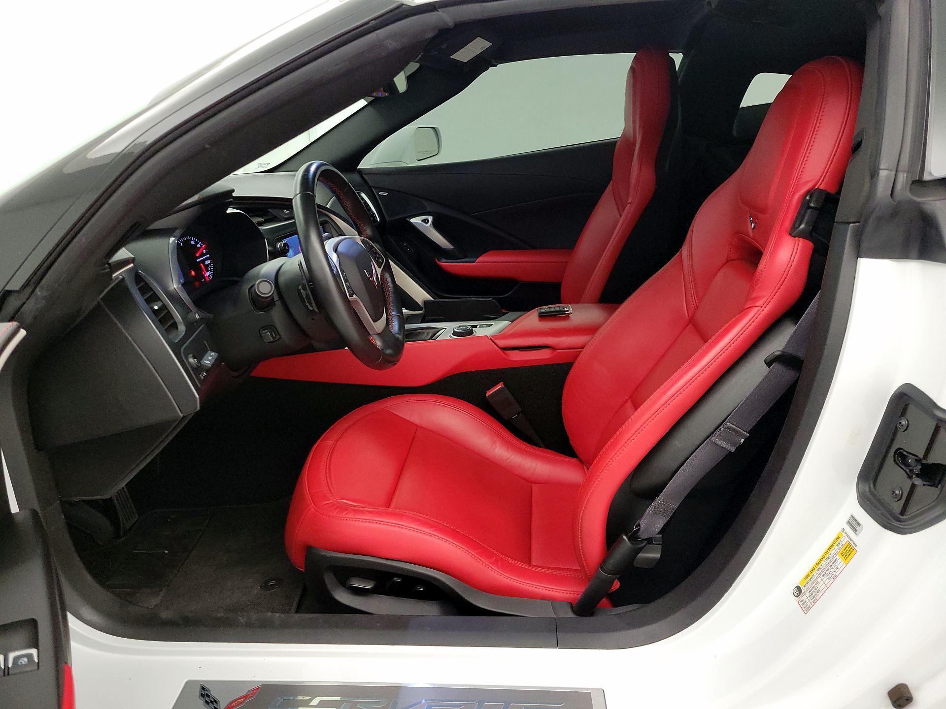 Thumbnail: 2015 Chevrolet Corvette - 11