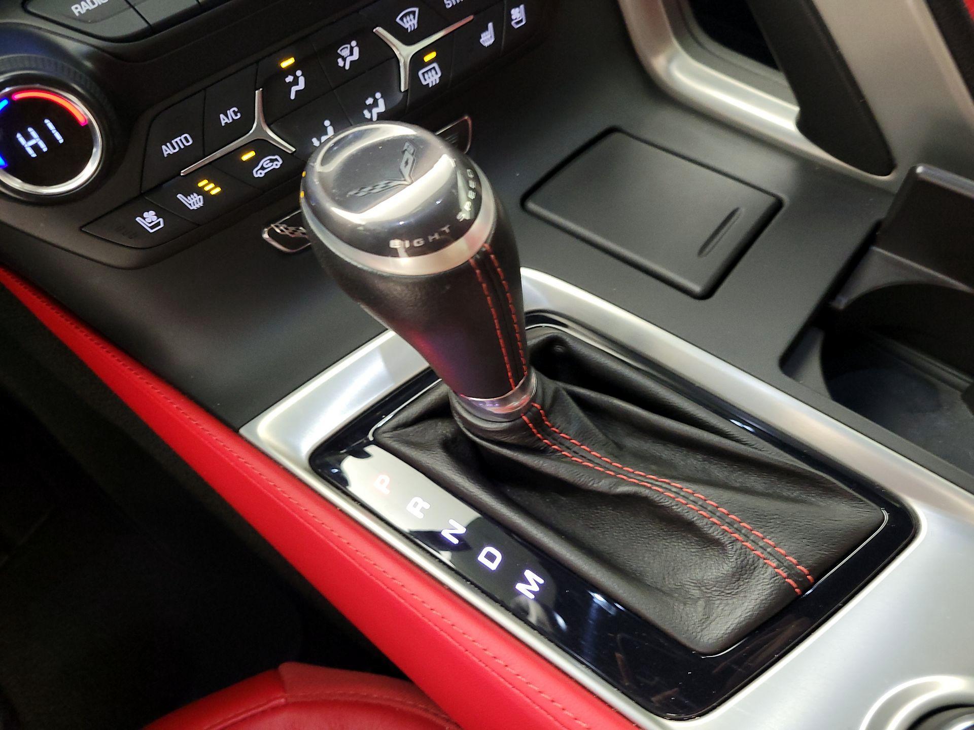 Thumbnail: 2015 Chevrolet Corvette - 18