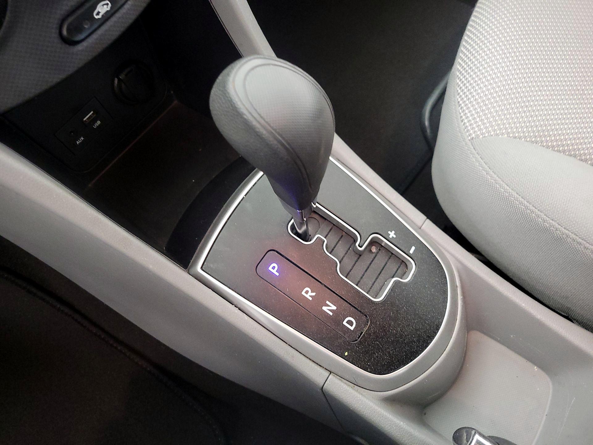 Thumbnail: 2014 Hyundai Accent - 16