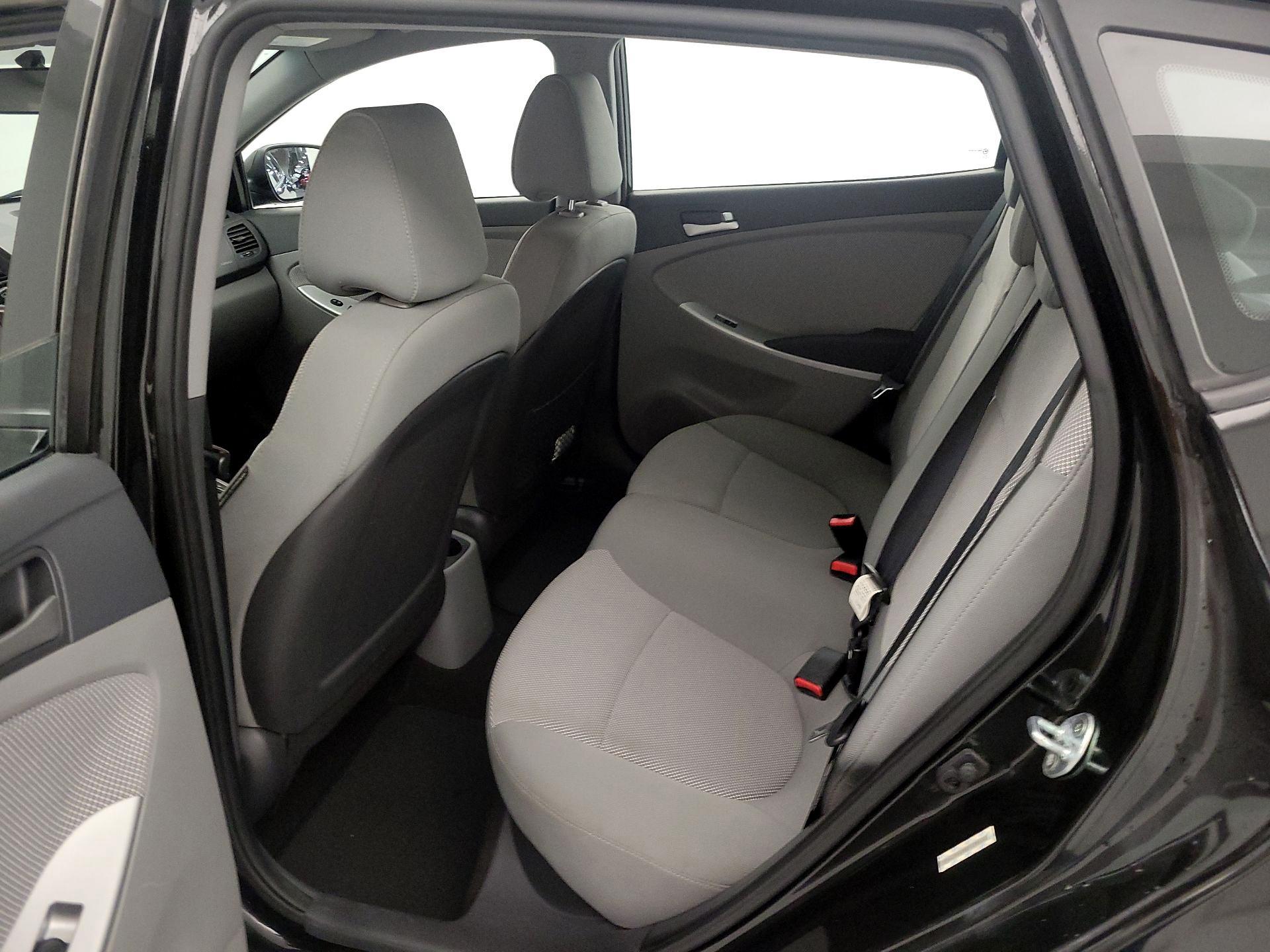 Thumbnail: 2014 Hyundai Accent - 18