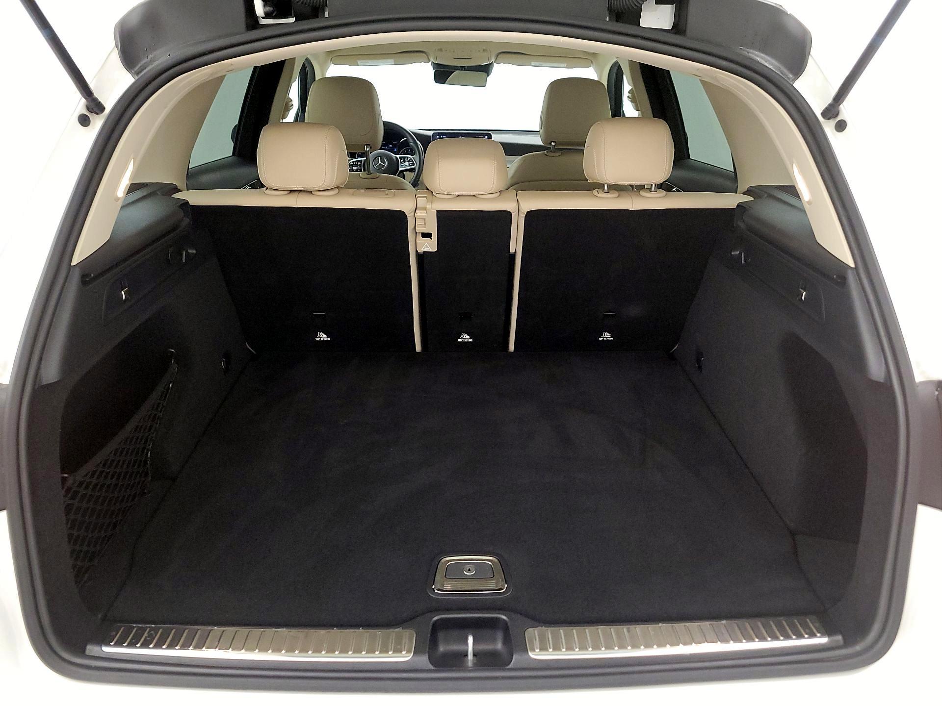 Thumbnail: 2022 Mercedes-Benz GLC - 19