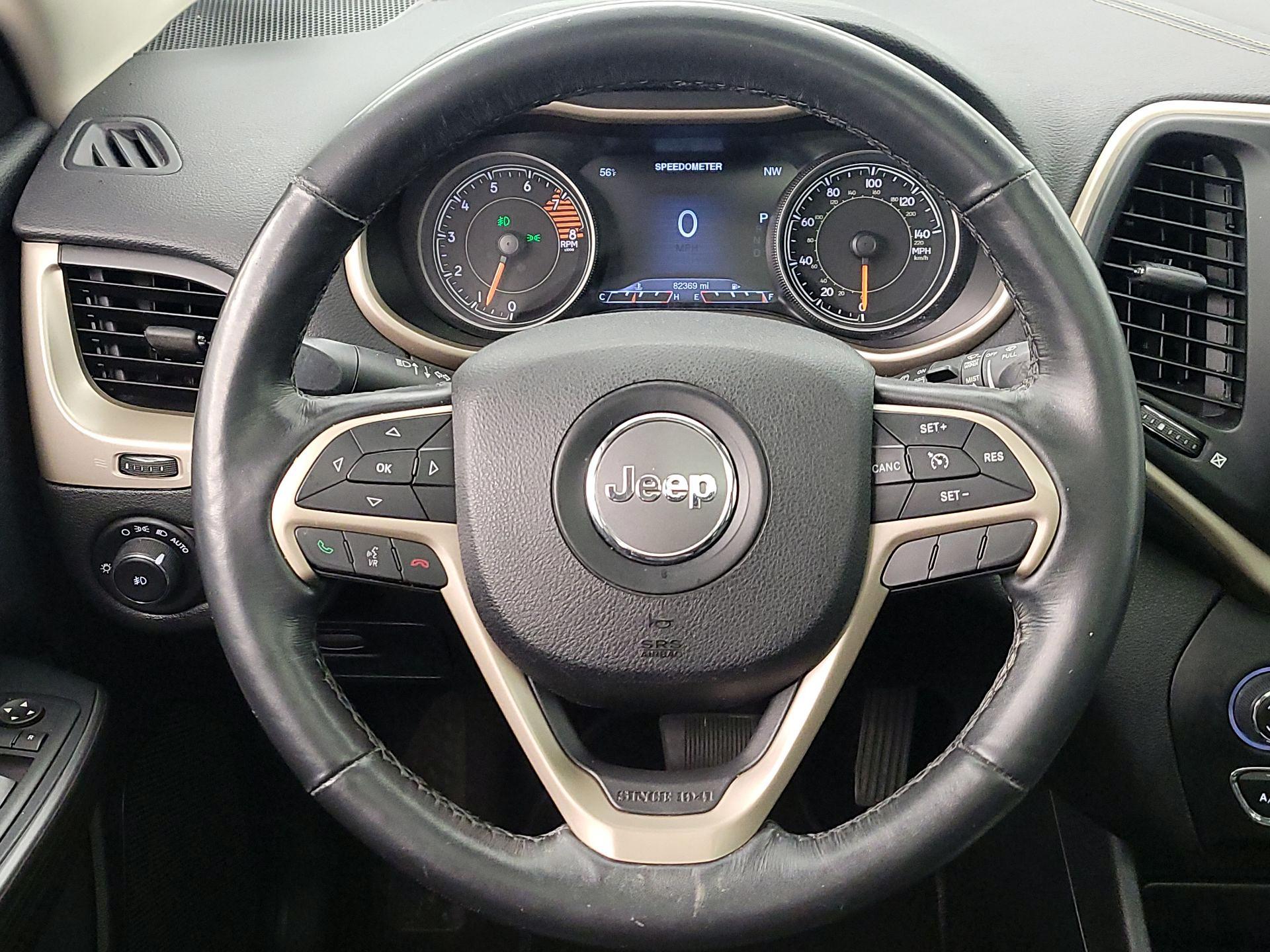 Thumbnail: 2016 Jeep Cherokee - 10