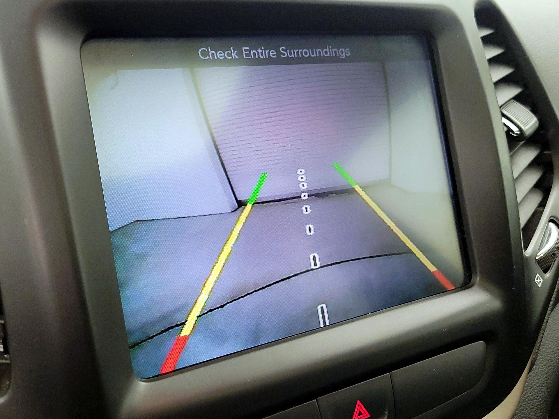 Thumbnail: 2016 Jeep Cherokee - 15