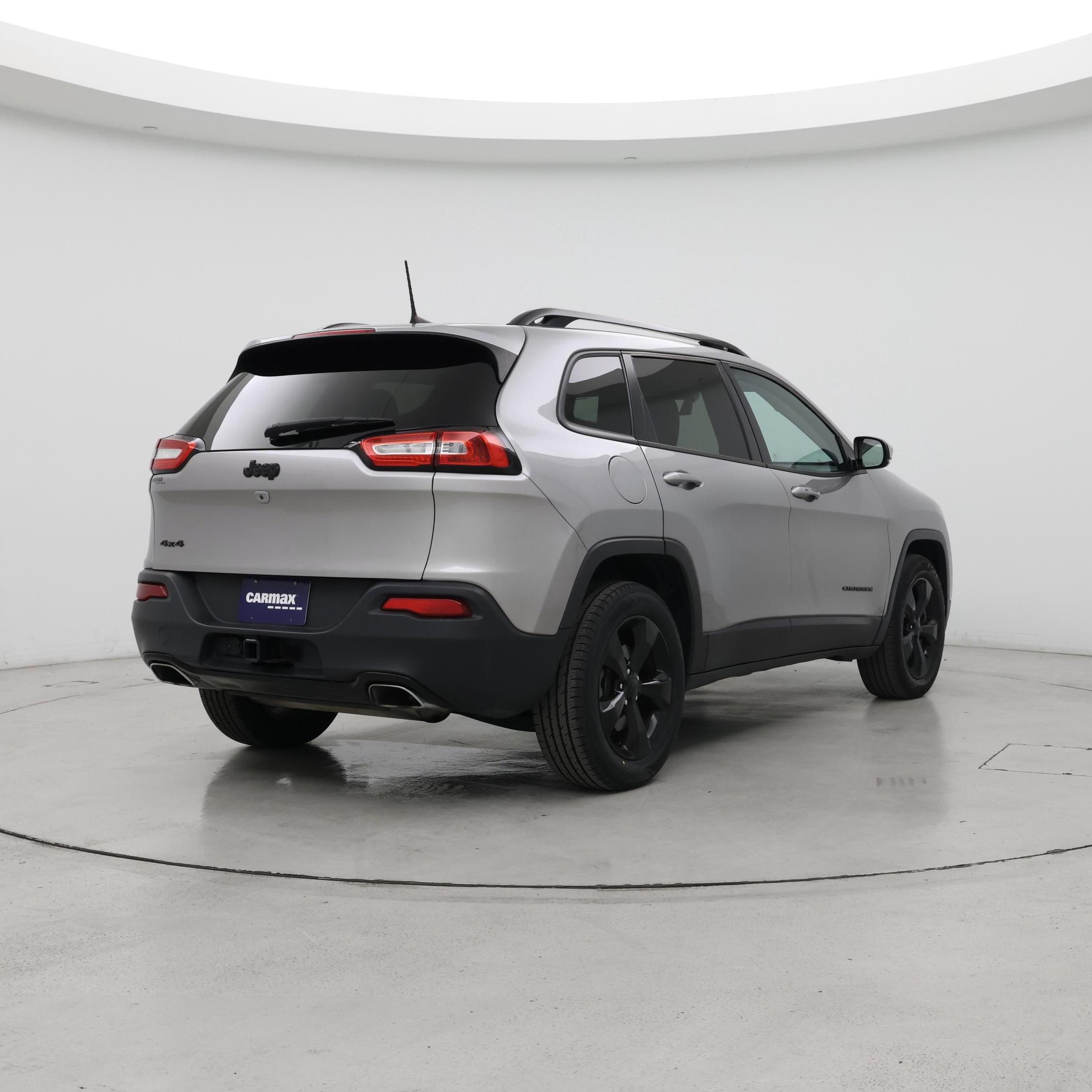 Thumbnail: 2016 Jeep Cherokee - 8