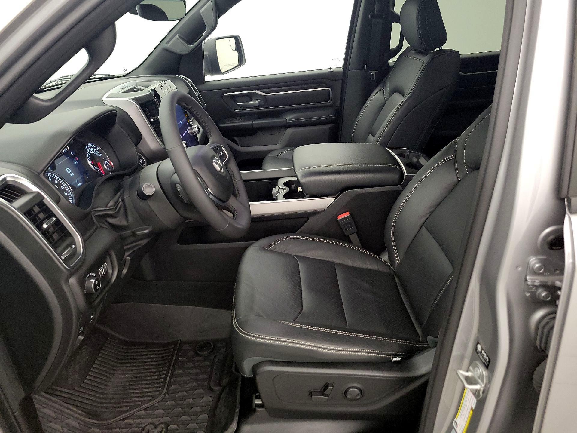 Thumbnail: 2025 RAM 1500 - 11