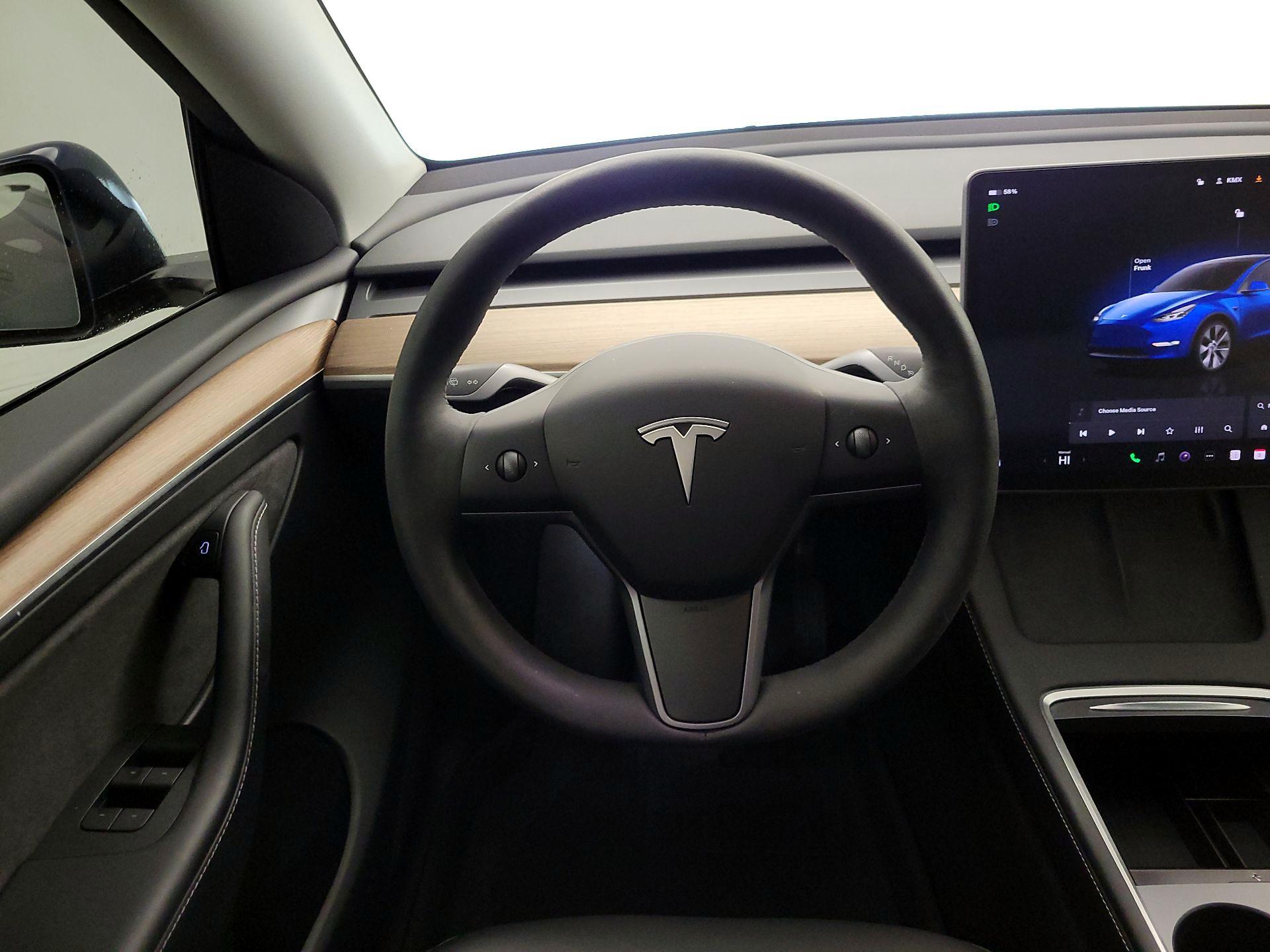 Thumbnail: 2023 Tesla Model Y - 10