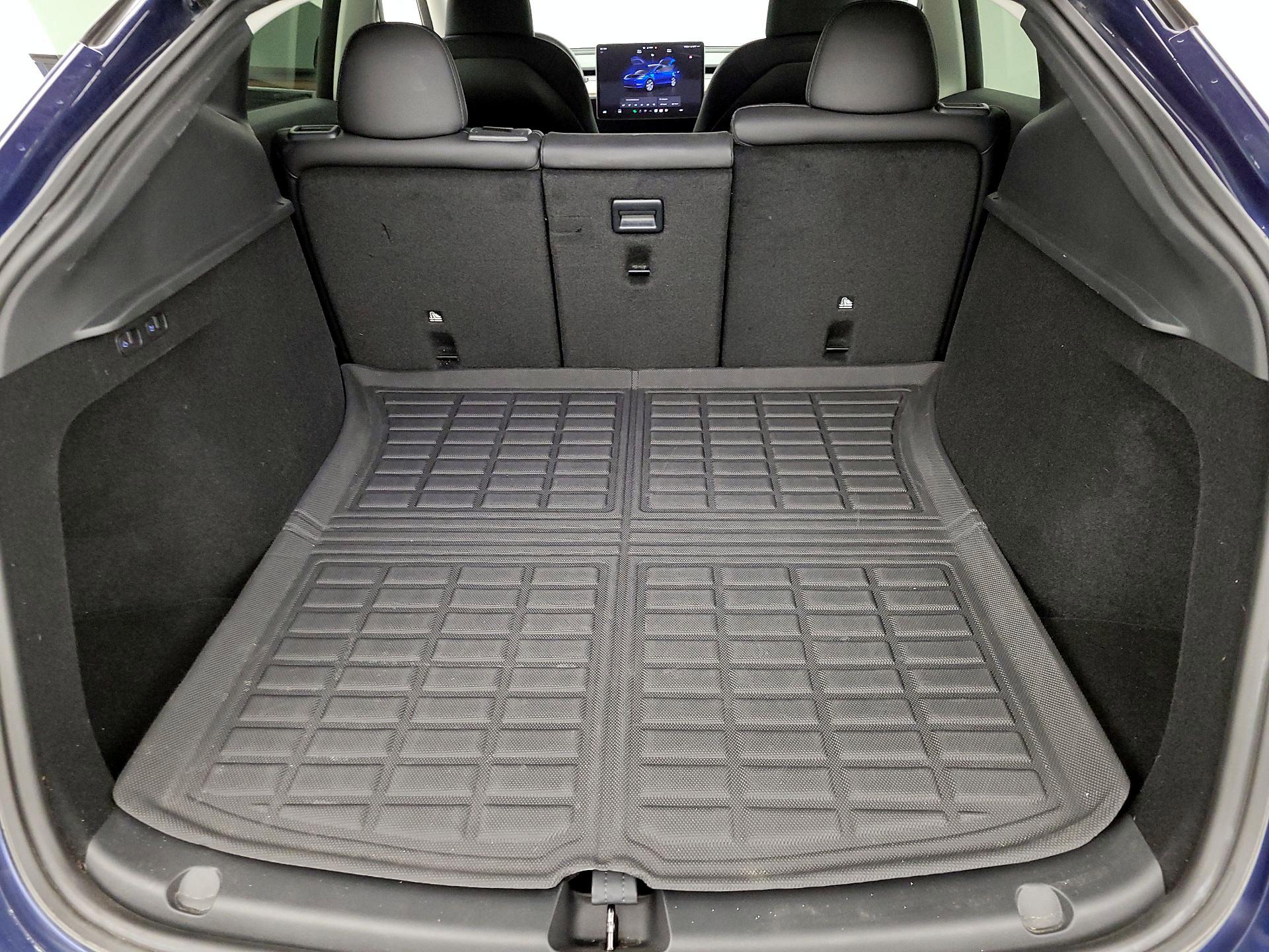 Thumbnail: 2023 Tesla Model Y - 19