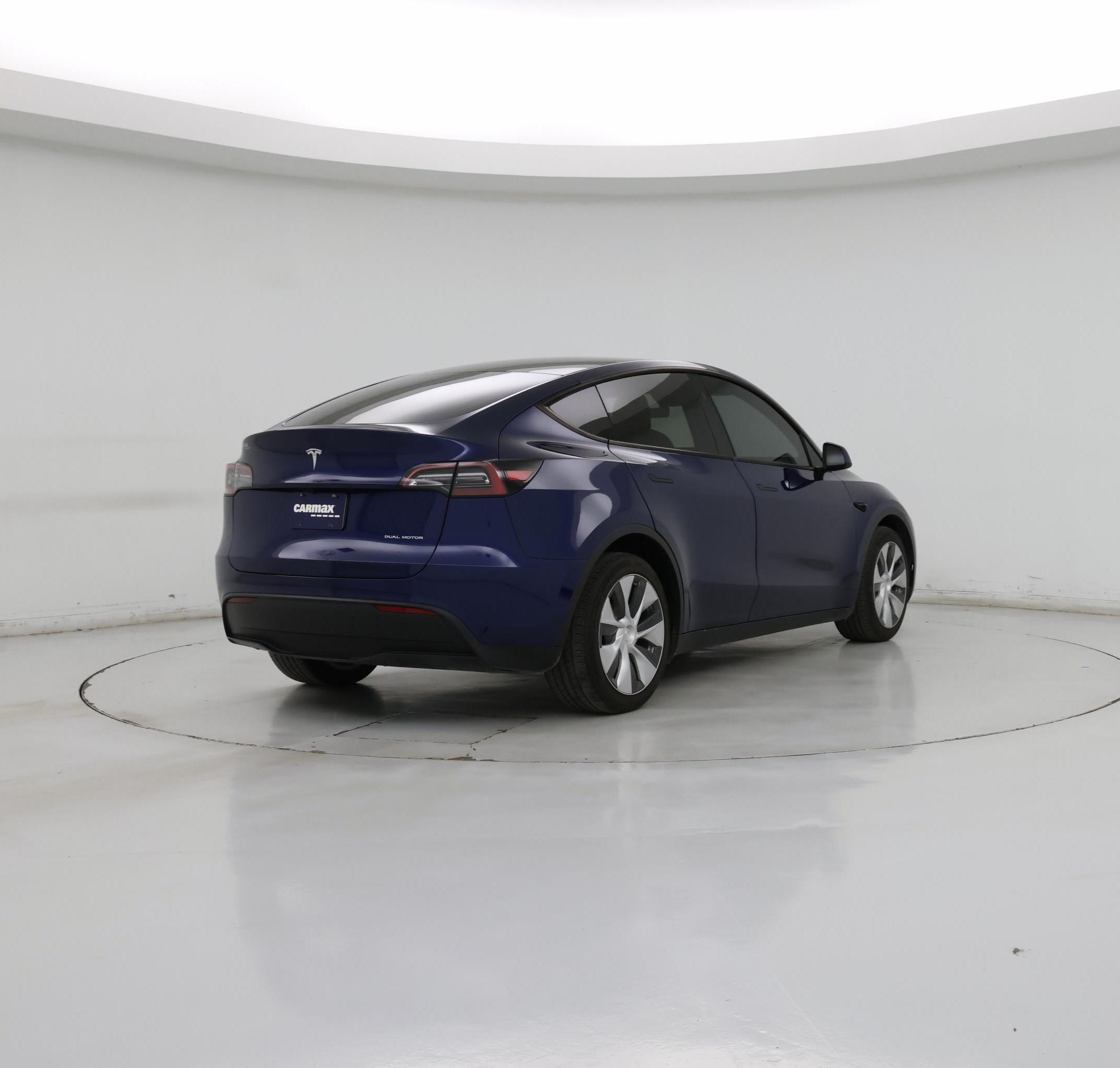 Thumbnail: 2023 Tesla Model Y - 8