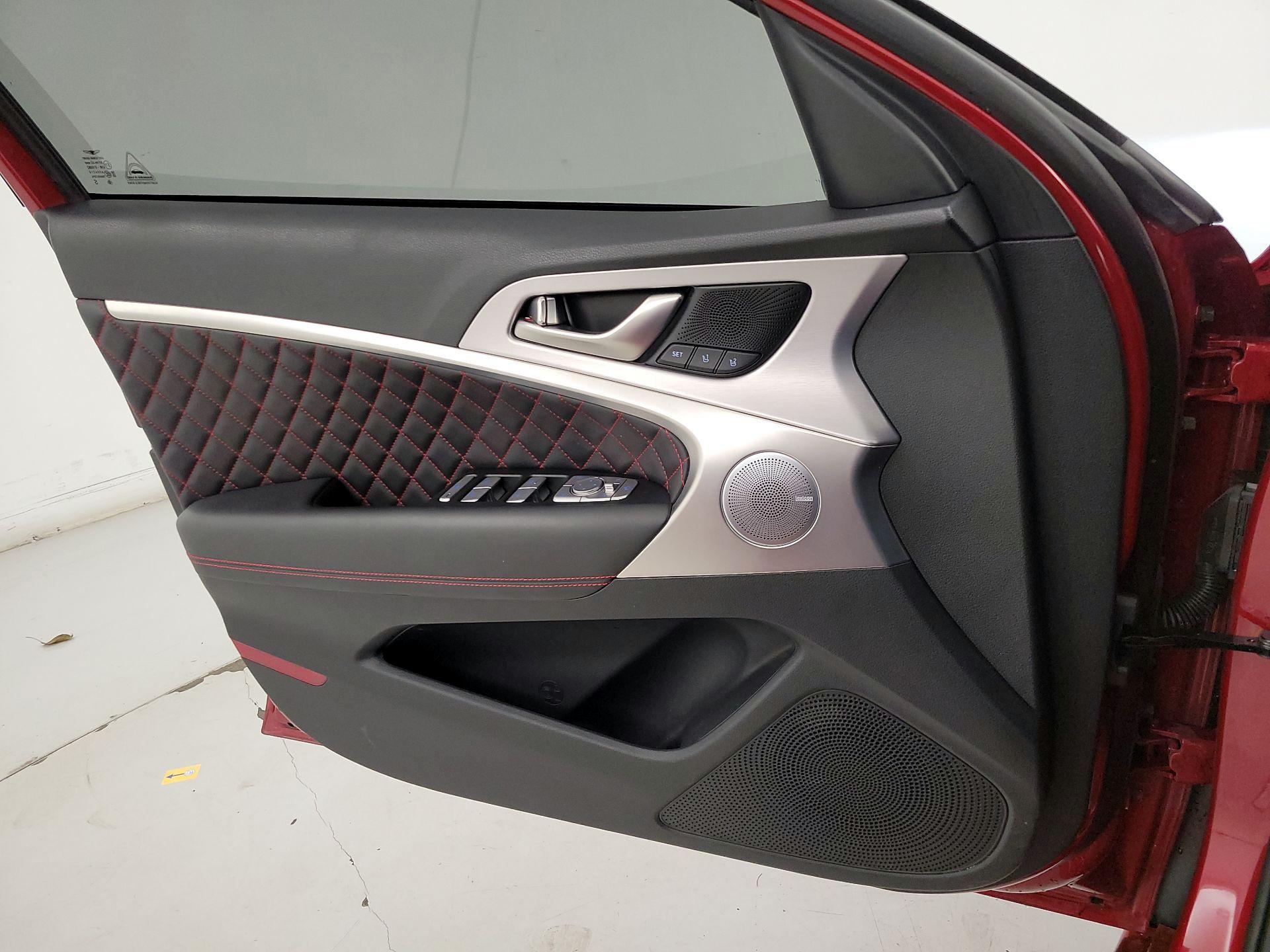 Thumbnail: 2019 Genesis G70 - 12