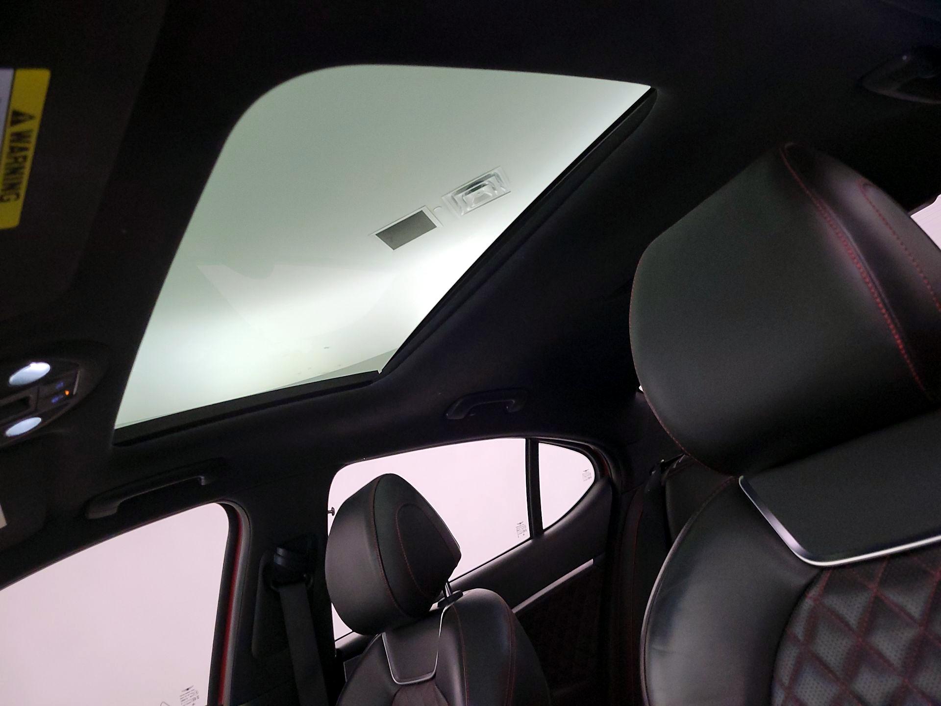 Thumbnail: 2019 Genesis G70 - 20