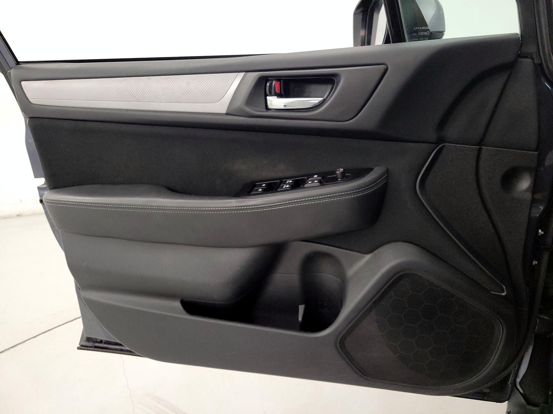 Thumbnail: 2017 Subaru Outback - 12