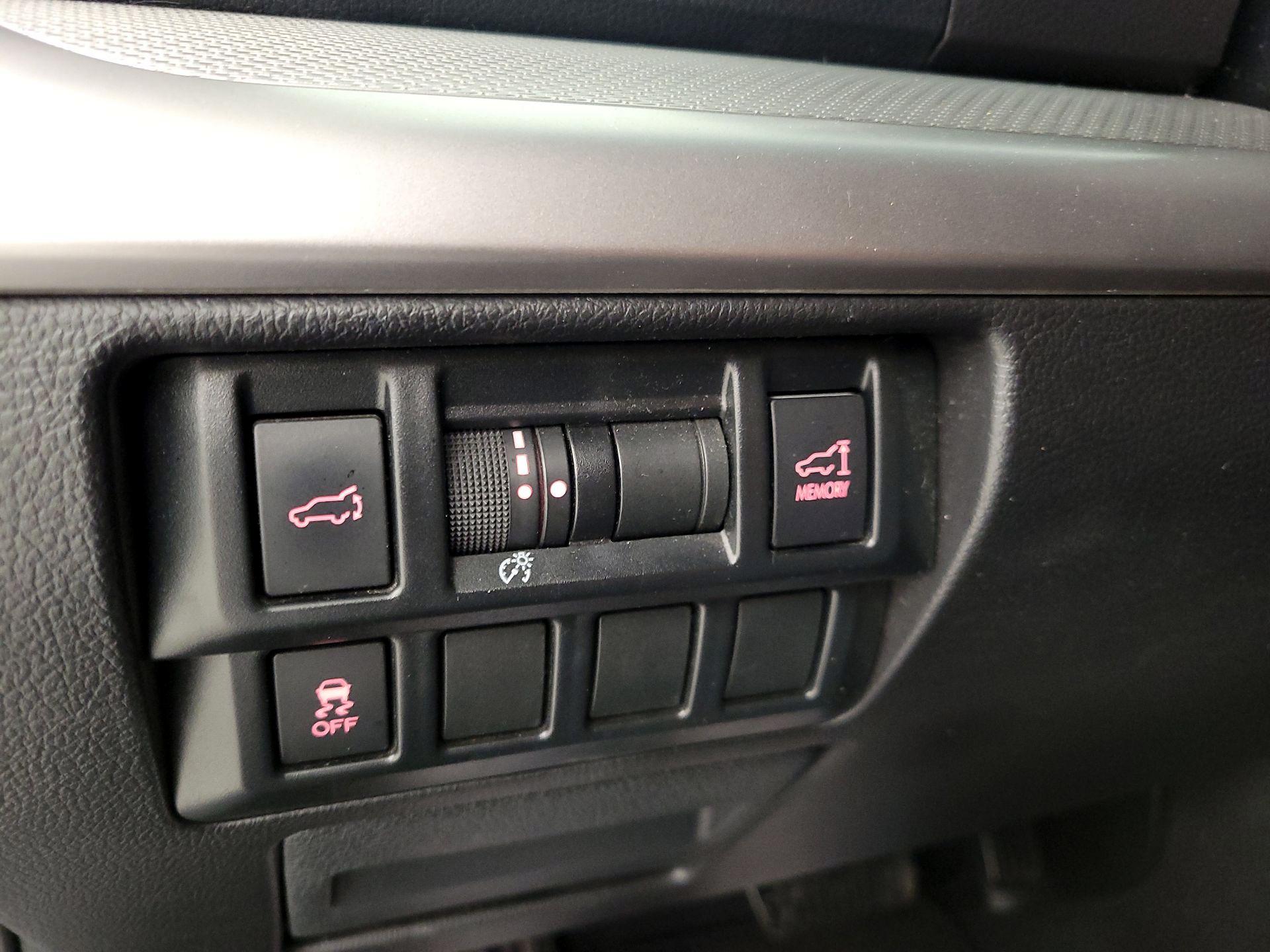 Thumbnail: 2017 Subaru Outback - 13