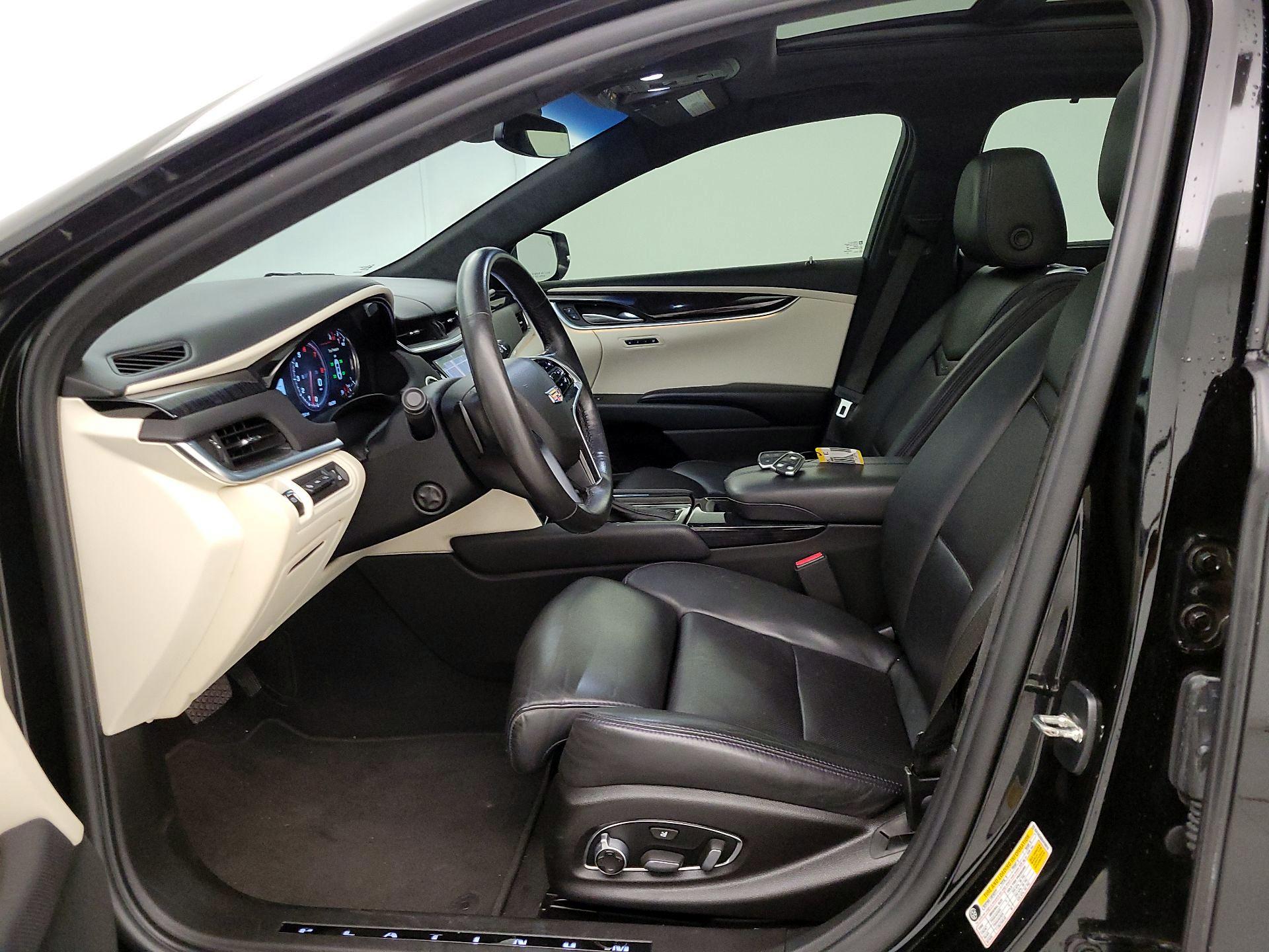 Thumbnail: 2016 Cadillac XTS - 11