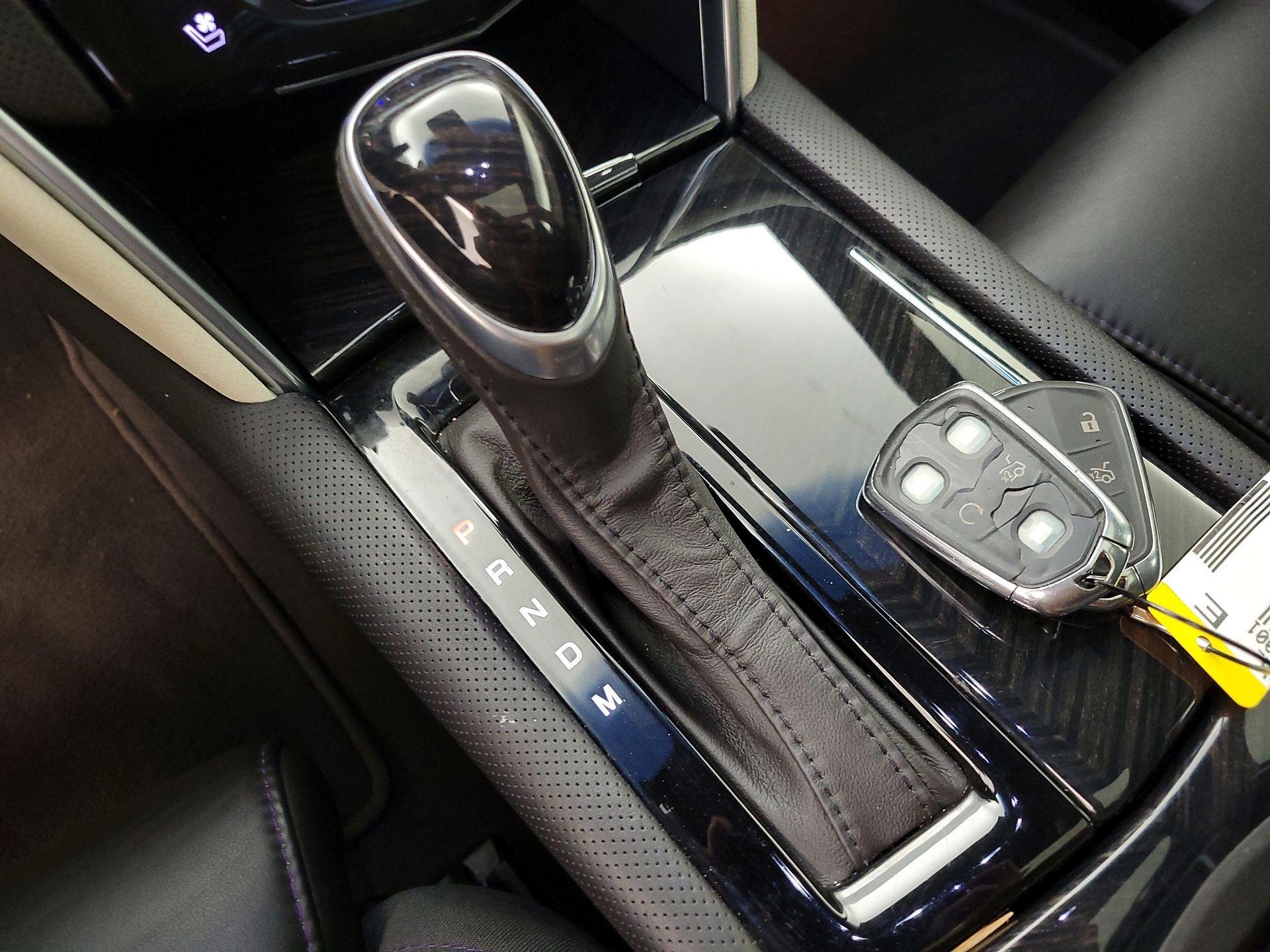 Thumbnail: 2016 Cadillac XTS - 18