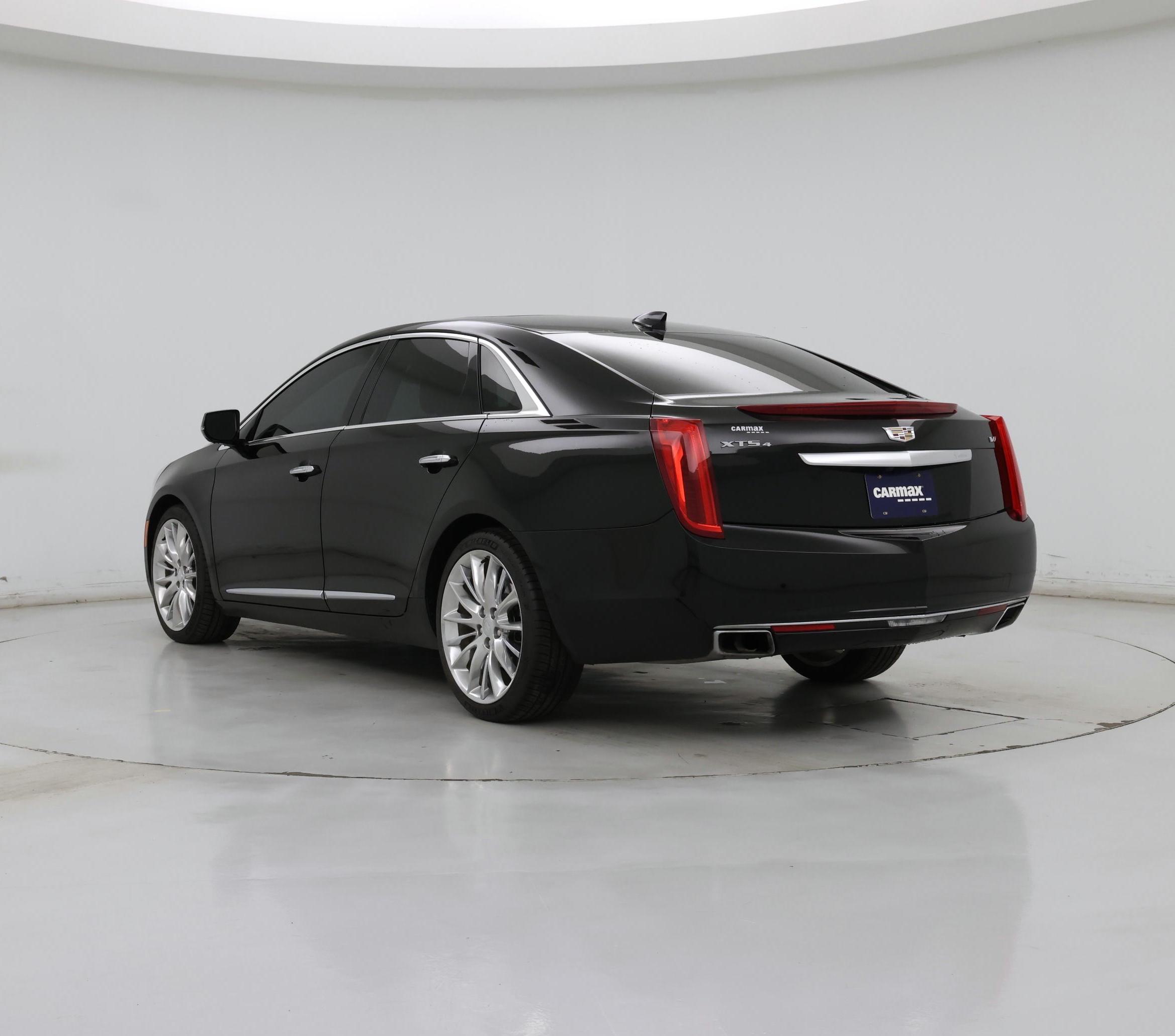 Thumbnail: 2016 Cadillac XTS - 2
